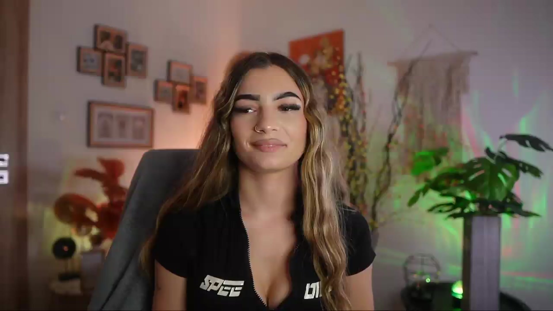 Gallery image thumbnail from Anna_Brie's myfreecams stream on, 09/22/2026, 16:53 image 3 of 20