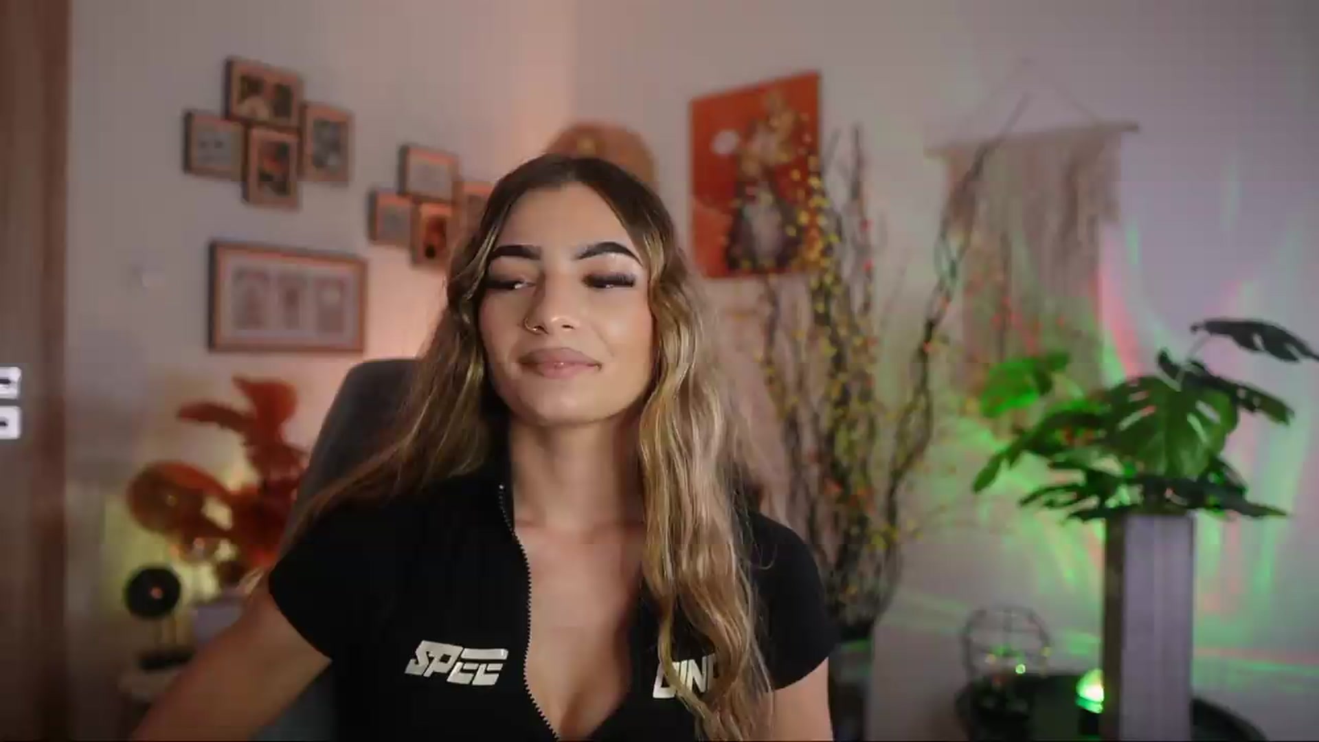 Gallery image thumbnail from Anna_Brie's myfreecams stream on, 09/22/2026, 17:33 image 3 of 20