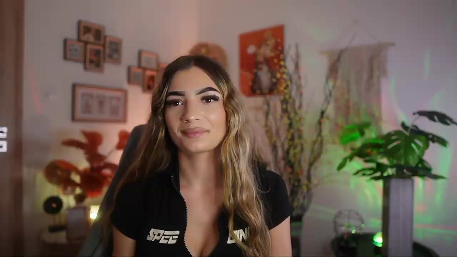 Gallery image thumbnail from Anna_Brie's myfreecams stream on, 09/22/2026, 17:33 image 5 of 20