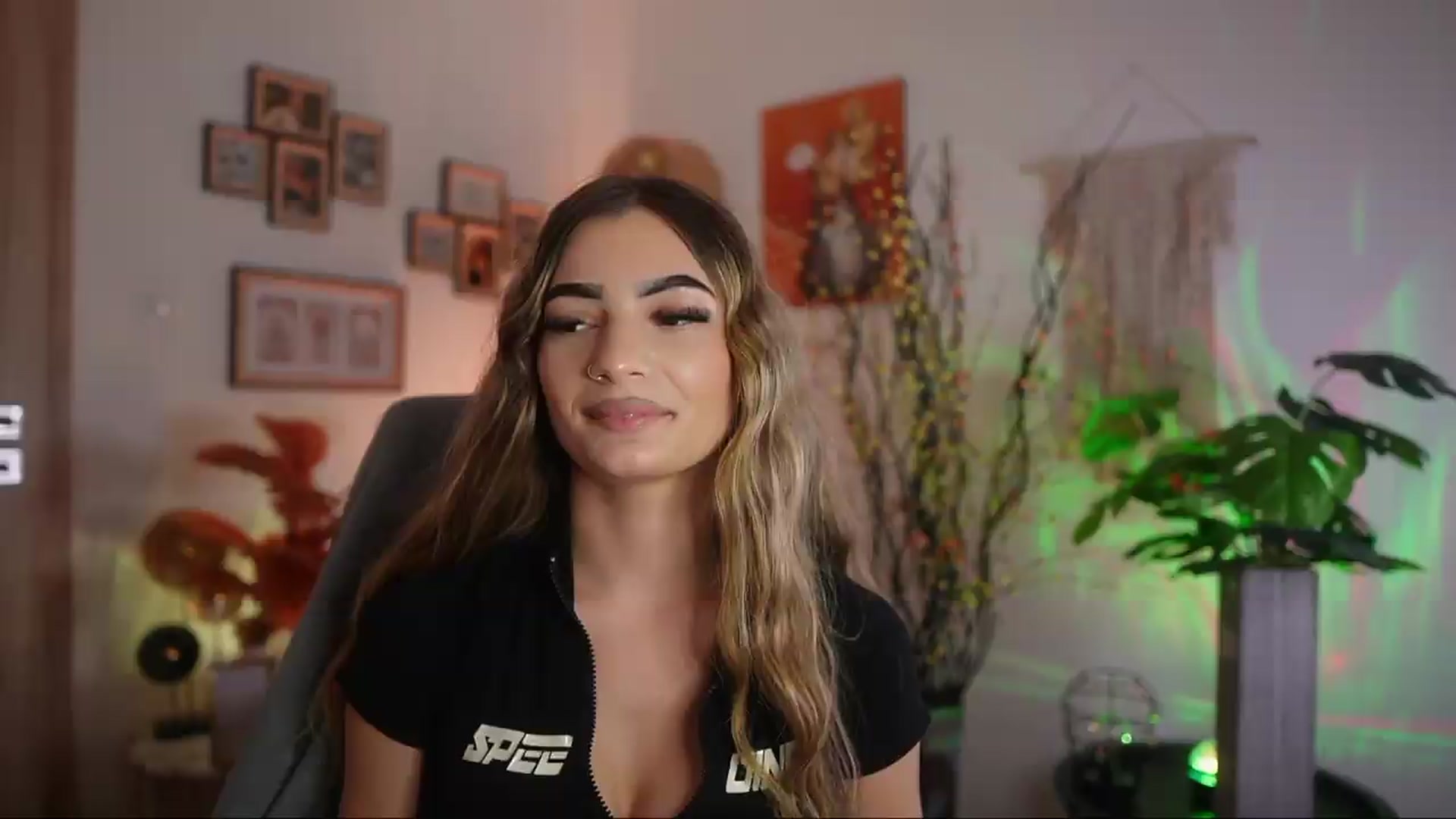 Gallery image thumbnail from Anna_Brie's myfreecams stream on, 09/22/2026, 17:33 image 2 of 20