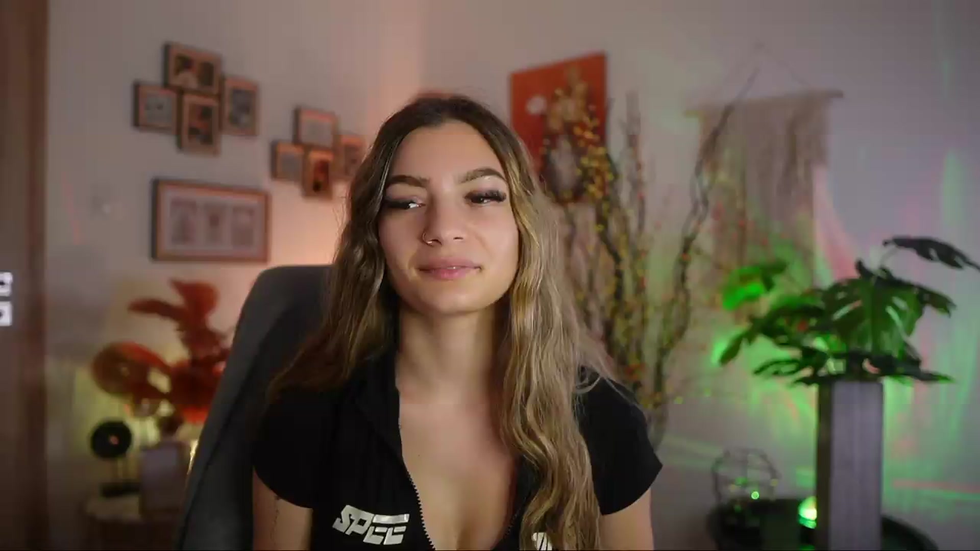 Gallery image thumbnail from Anna_Brie's myfreecams stream on, 09/23/2026, 14:14 image 6 of 20