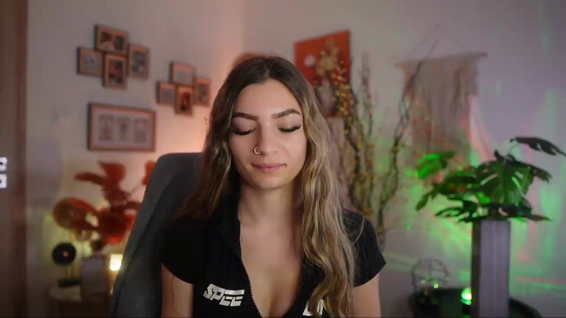 Gallery image thumbnail from Anna_Brie's myfreecams stream on, 09/23/2026, 14:14 image 11 of 20