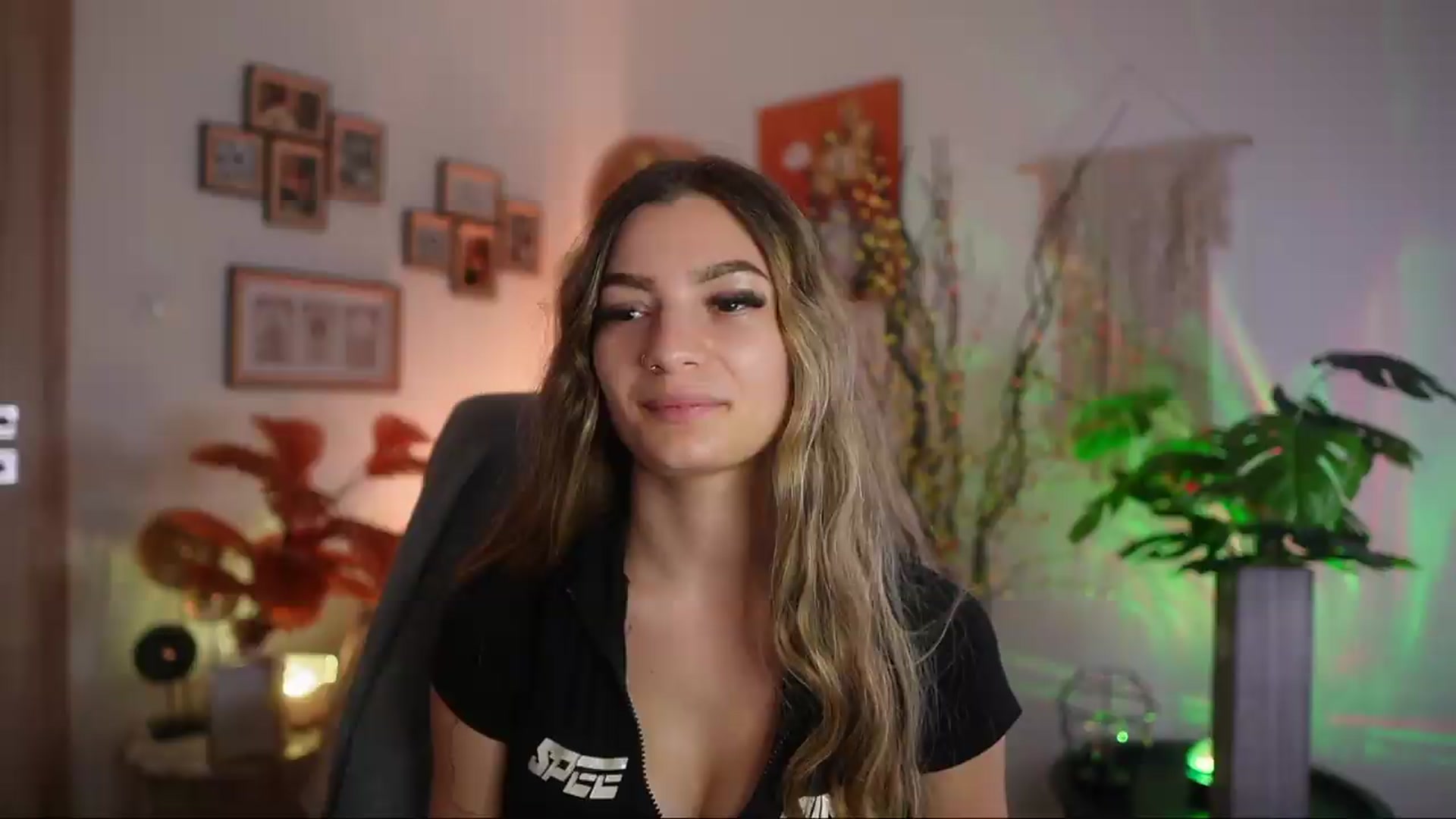 Gallery image thumbnail from Anna_Brie's myfreecams stream on, 09/23/2026, 14:14 image 15 of 20