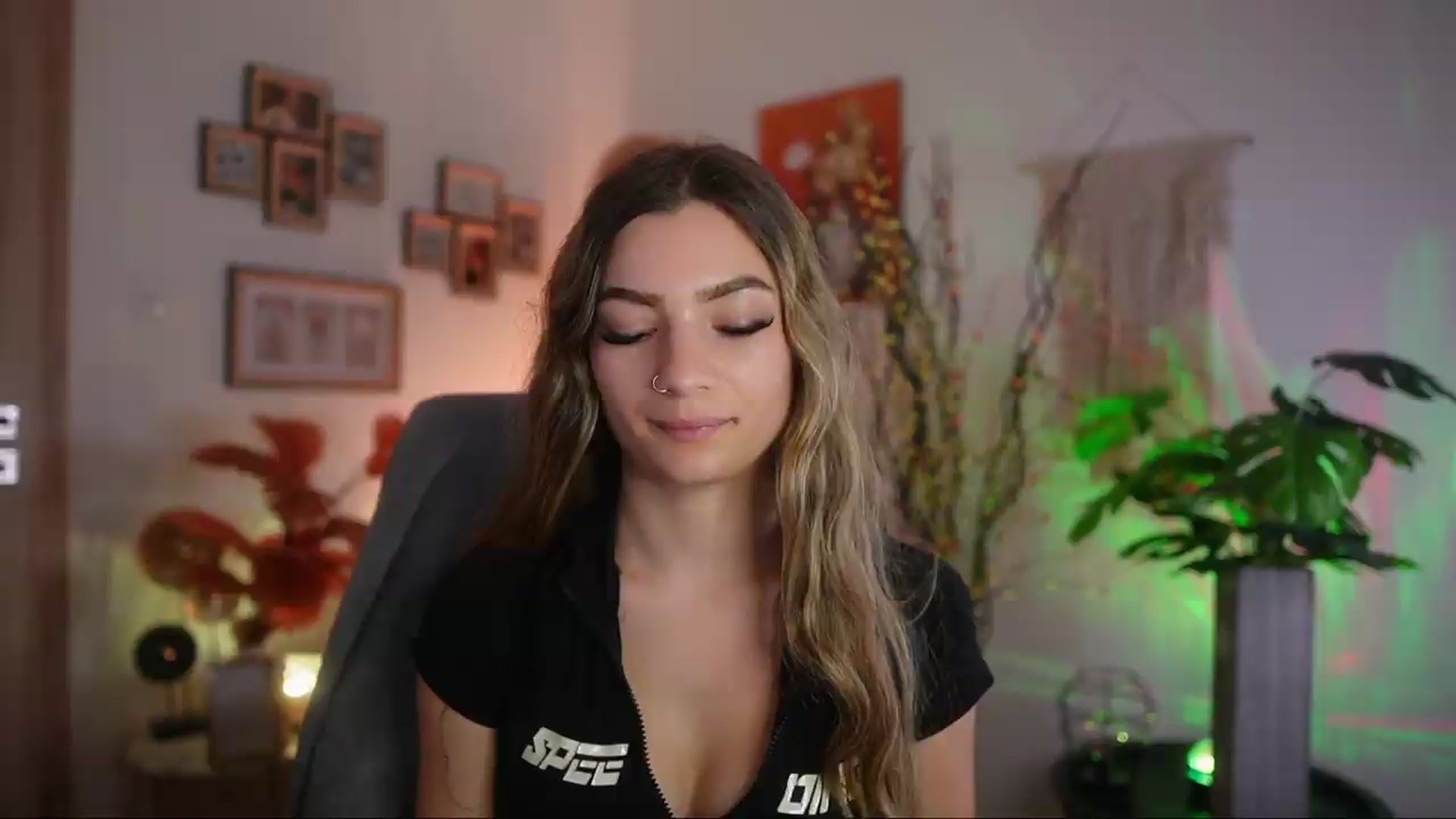 Gallery image thumbnail from Anna_Brie's myfreecams stream on, 09/23/2026, 14:14 image 9 of 20