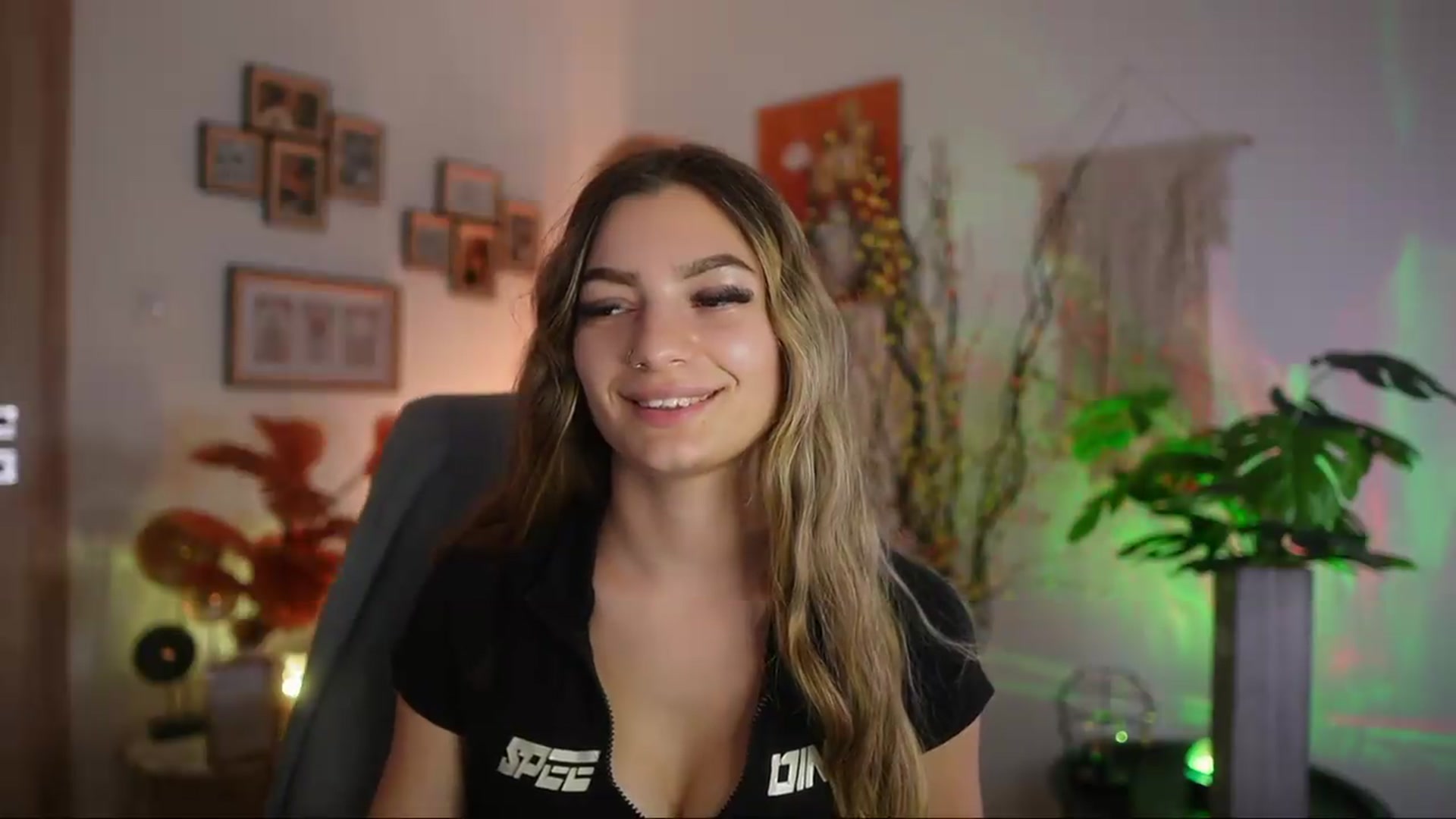 Gallery image thumbnail from Anna_Brie's myfreecams stream on, 09/23/2026, 15:11 image 20 of 20