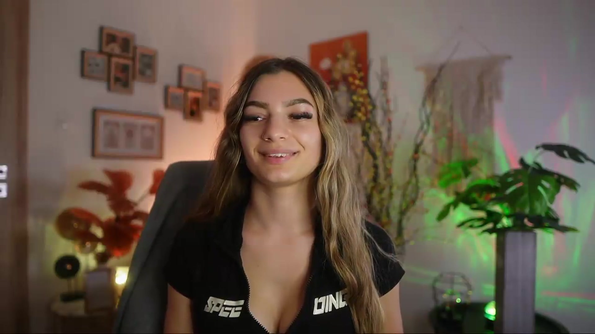Gallery image thumbnail from Anna_Brie's myfreecams stream on, 09/23/2026, 15:11 image 11 of 20
