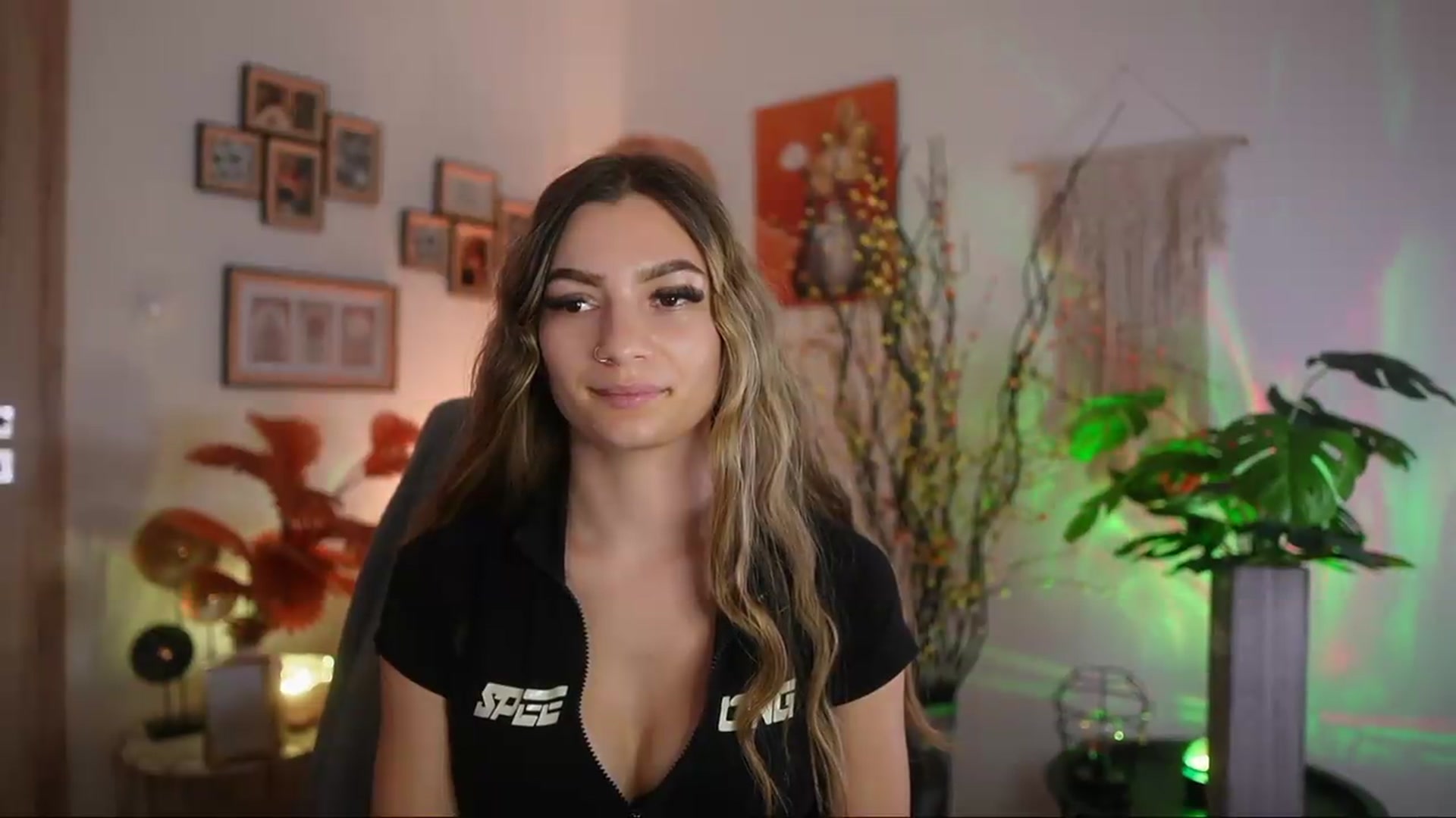 Gallery image thumbnail from Anna_Brie's myfreecams stream on, 09/23/2026, 17:48 image 2 of 20