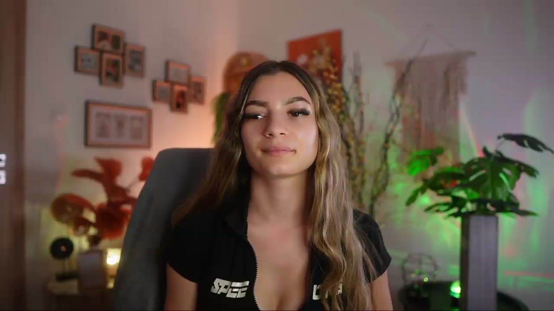 Gallery image thumbnail from Anna_Brie's myfreecams stream on, 09/23/2026, 17:48 image 10 of 20