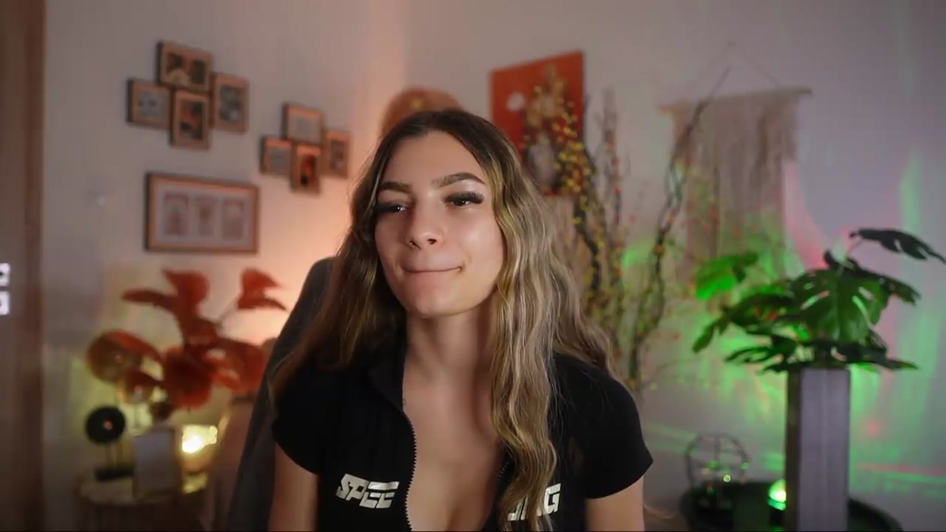 Gallery image thumbnail from Anna_Brie's myfreecams stream on, 09/23/2026, 17:48 image 6 of 20