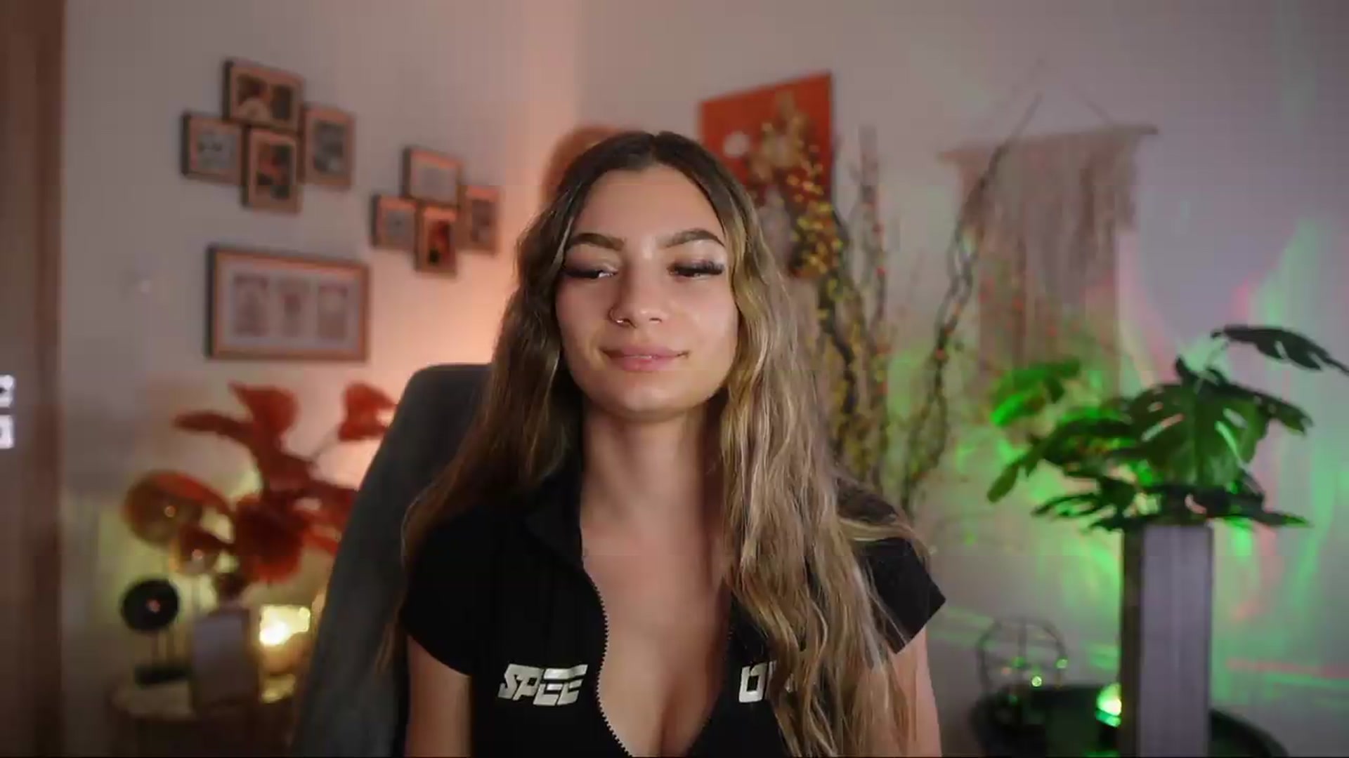 Gallery image thumbnail from Anna_Brie's myfreecams stream on, 09/23/2026, 17:48 image 8 of 20