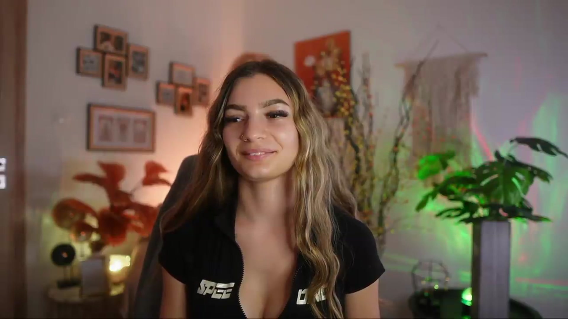 Gallery image thumbnail from Anna_Brie's myfreecams stream on, 09/23/2026, 17:48 image 3 of 20