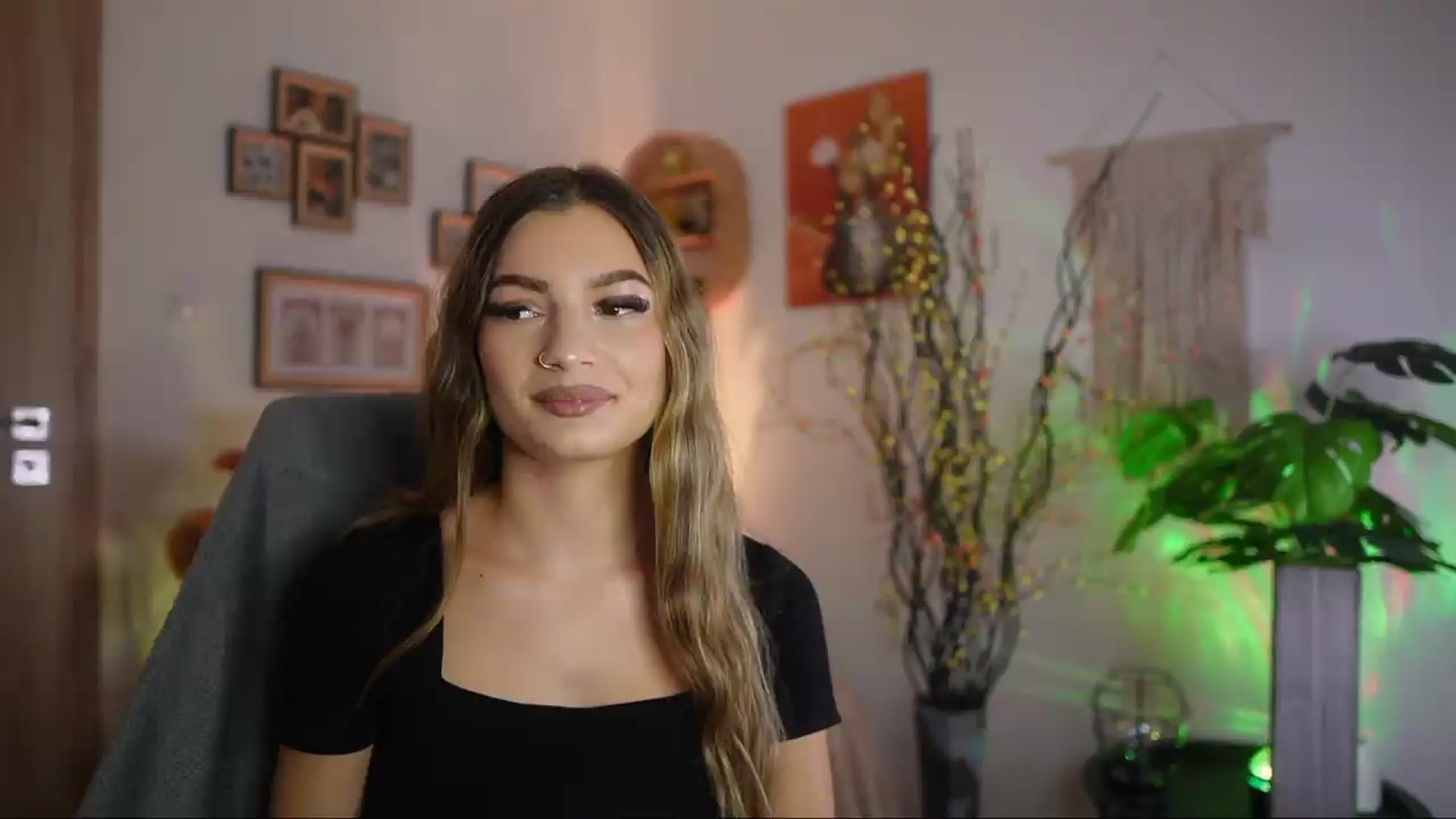 Gallery image thumbnail from Anna_Brie's myfreecams stream on, 09/24/2026, 14:44 image 19 of 20