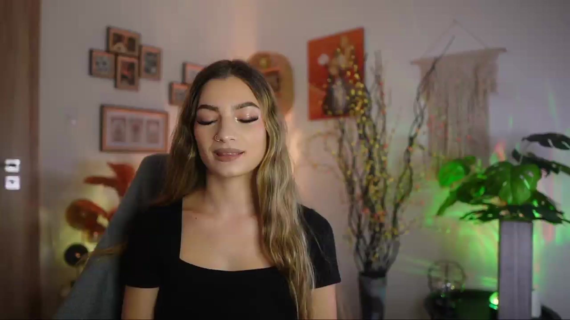 Gallery image thumbnail from Anna_Brie's myfreecams stream on, 09/24/2026, 14:44 image 5 of 20
