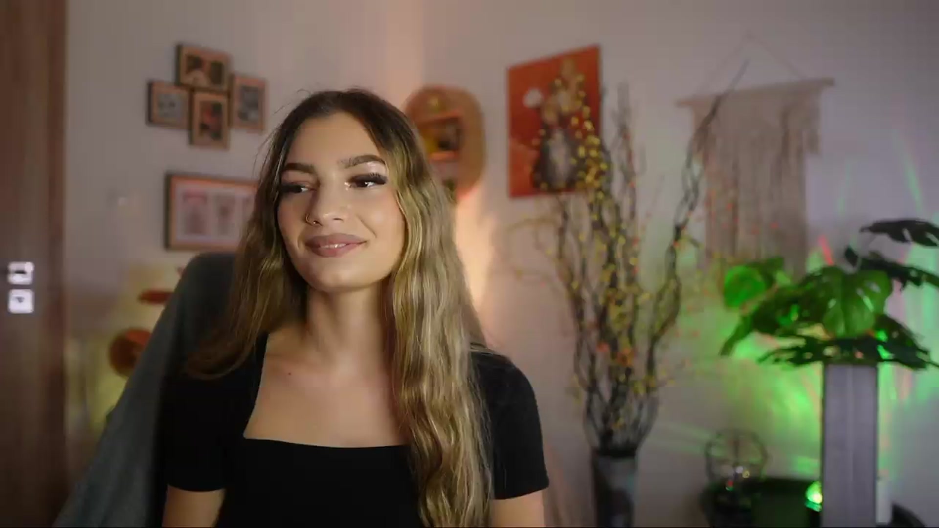 Gallery image thumbnail from Anna_Brie's myfreecams stream on, 09/24/2026, 15:49 image 11 of 20