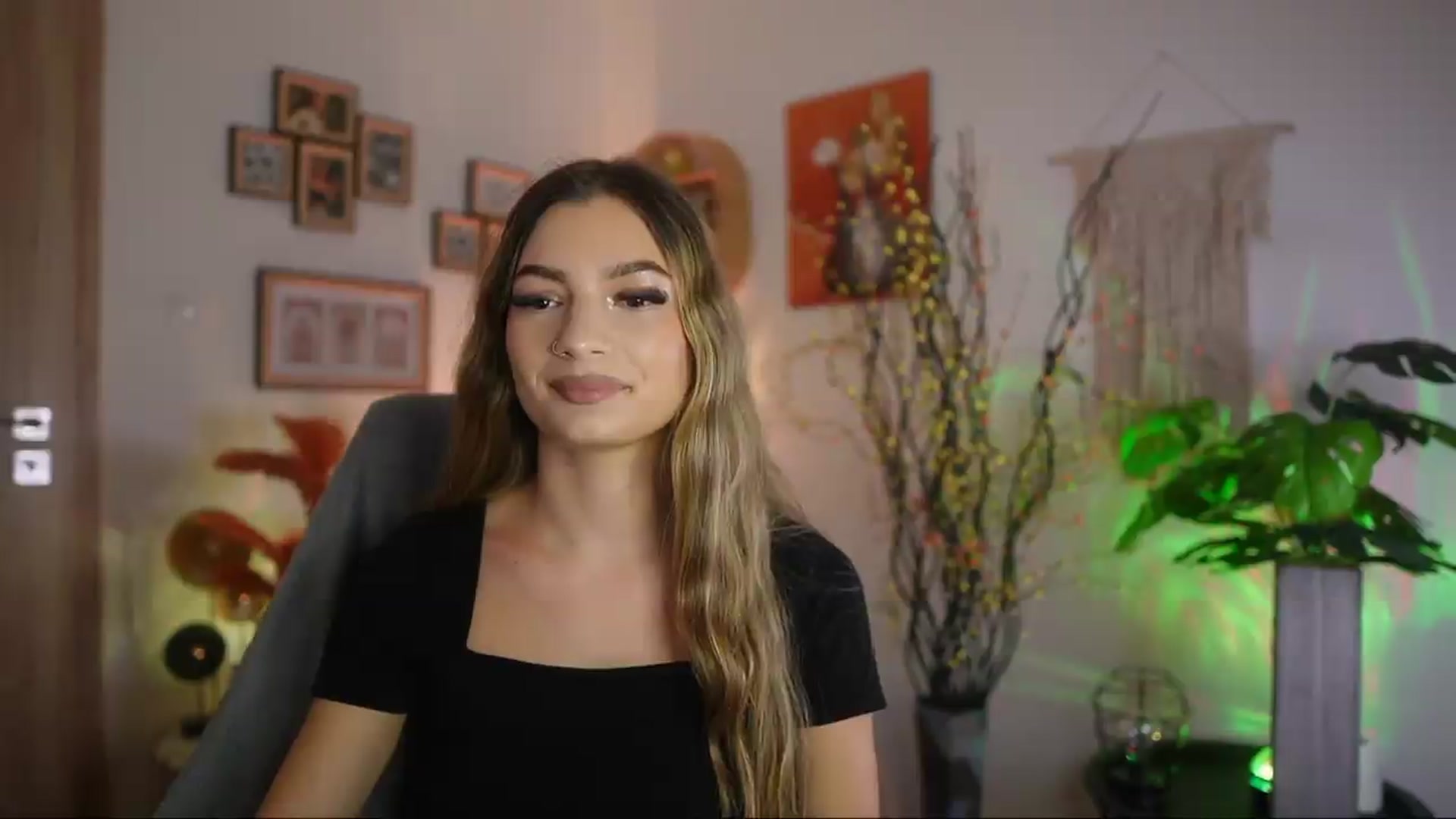 Gallery image thumbnail from Anna_Brie's myfreecams stream on, 09/24/2026, 15:49 image 19 of 20