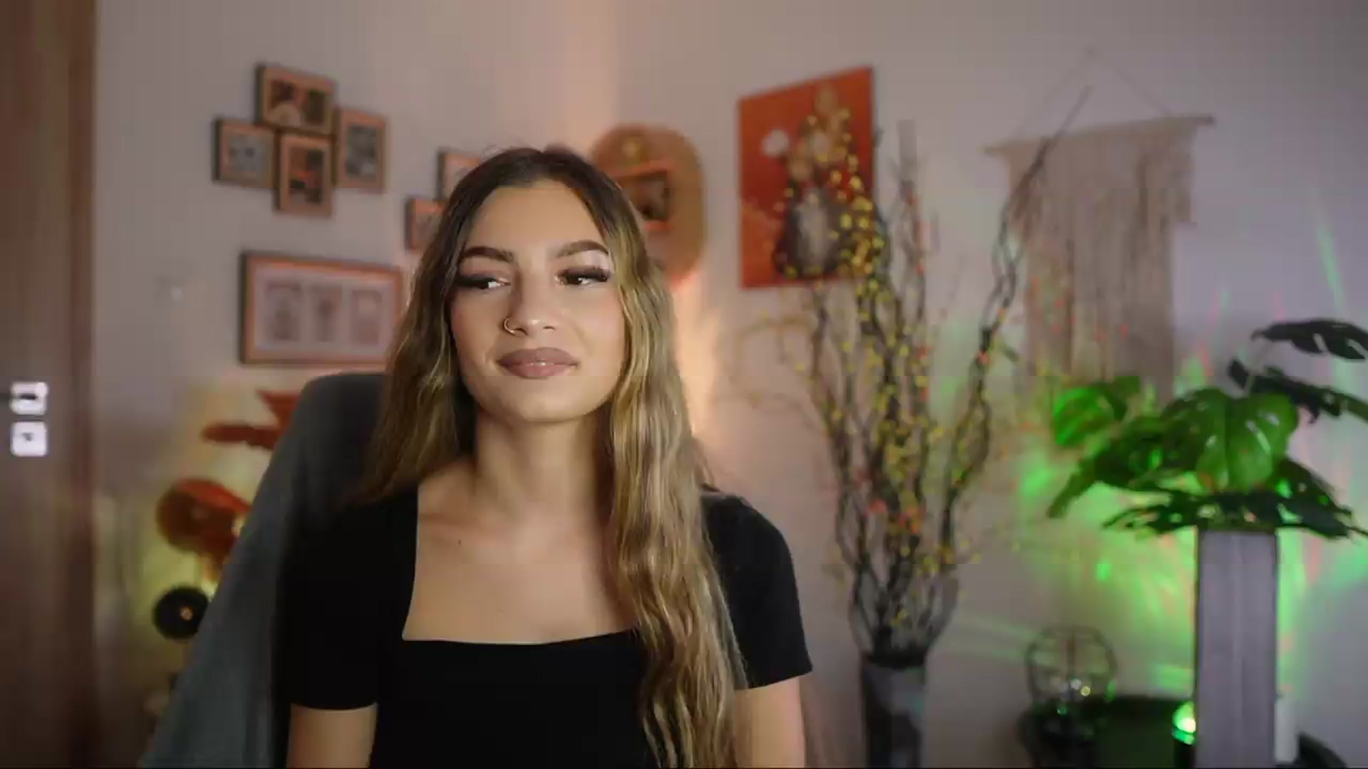 Gallery image thumbnail from Anna_Brie's myfreecams stream on, 09/24/2026, 15:49 image 1 of 20