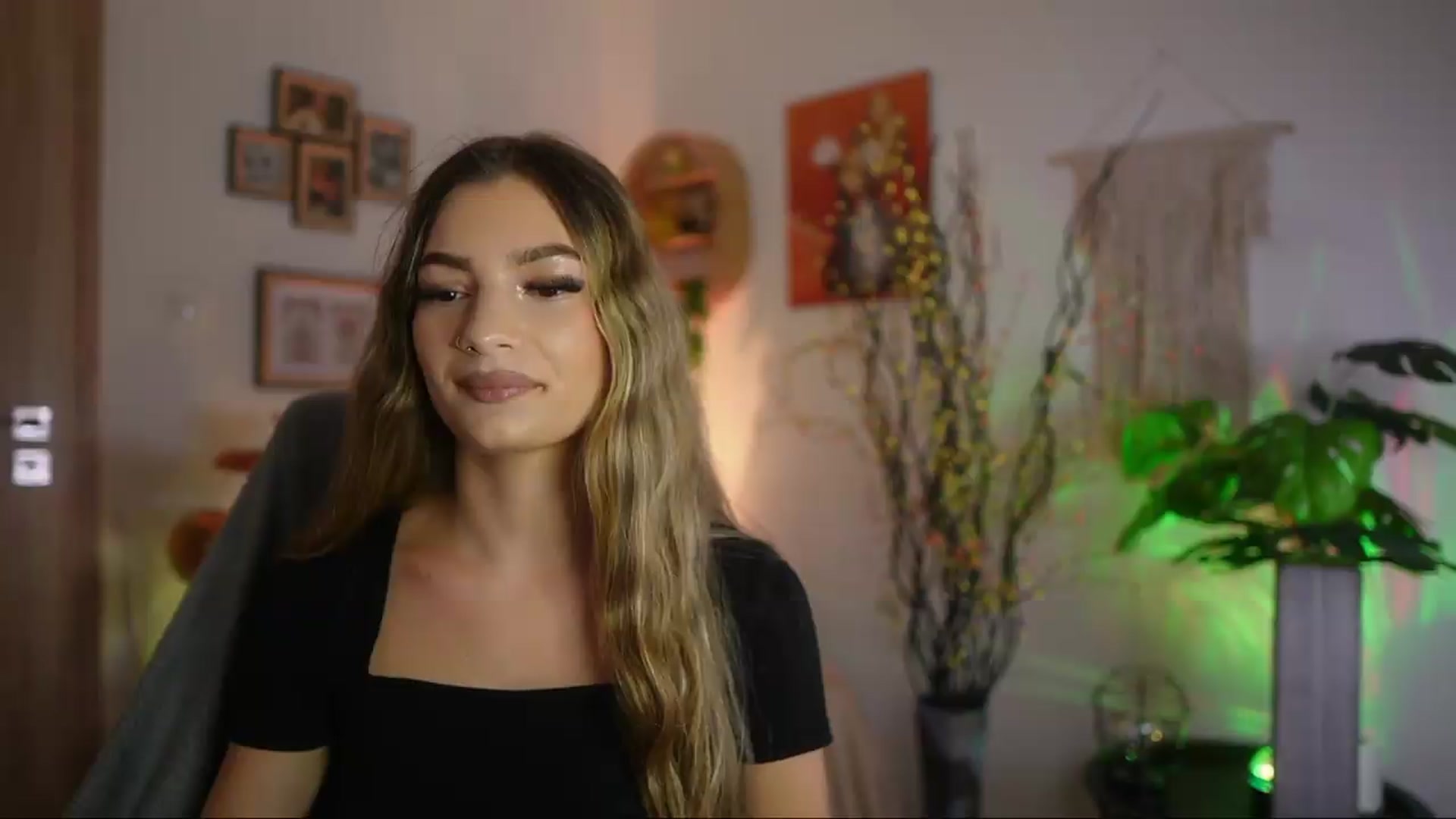 Gallery image thumbnail from Anna_Brie's myfreecams stream on, 09/24/2026, 15:49 image 9 of 20