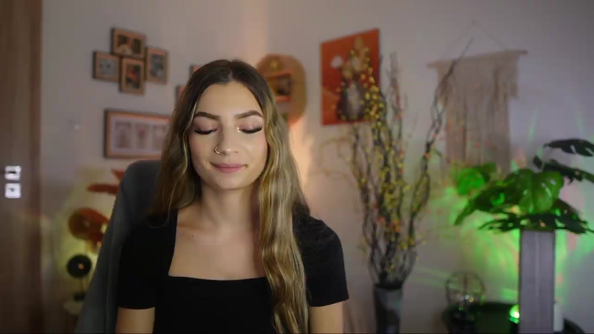 Gallery image thumbnail from Anna_Brie's myfreecams stream on, 09/24/2026, 18:08 image 9 of 20