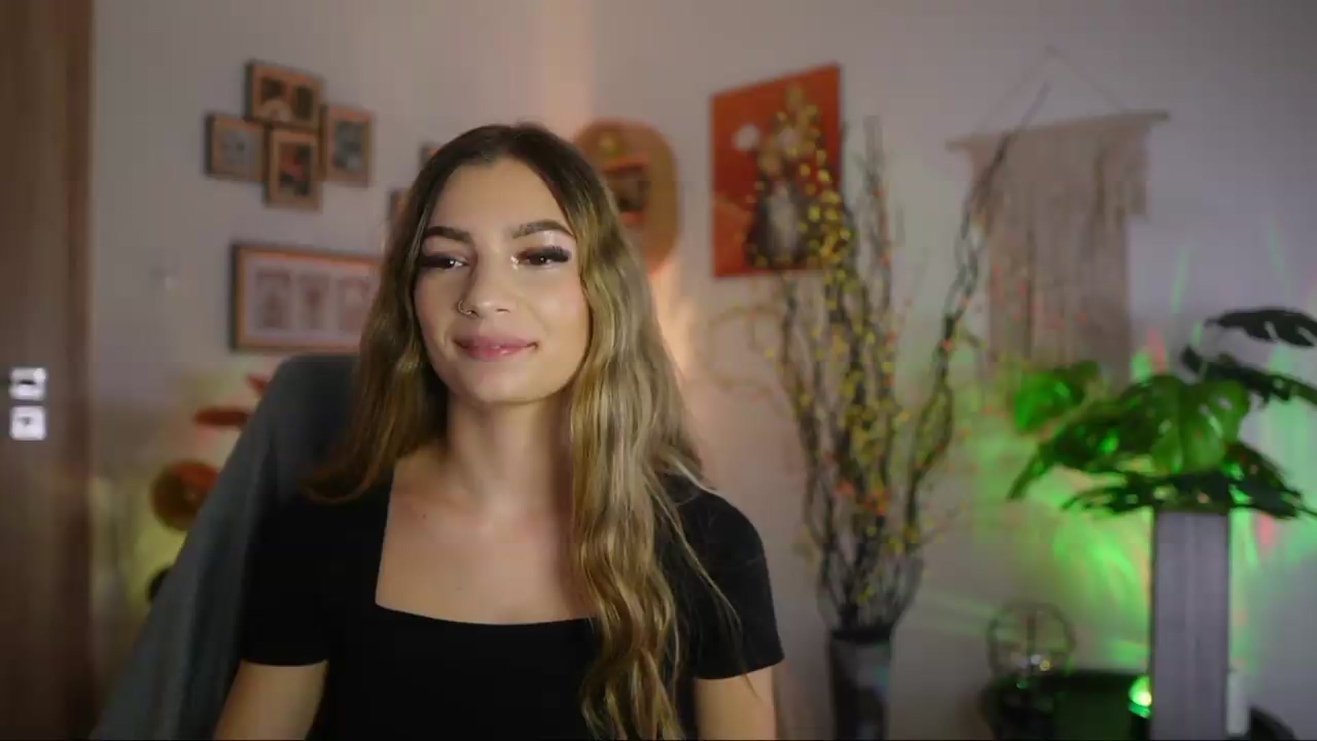 Gallery image thumbnail from Anna_Brie's myfreecams stream on, 09/24/2026, 18:08 image 1 of 20