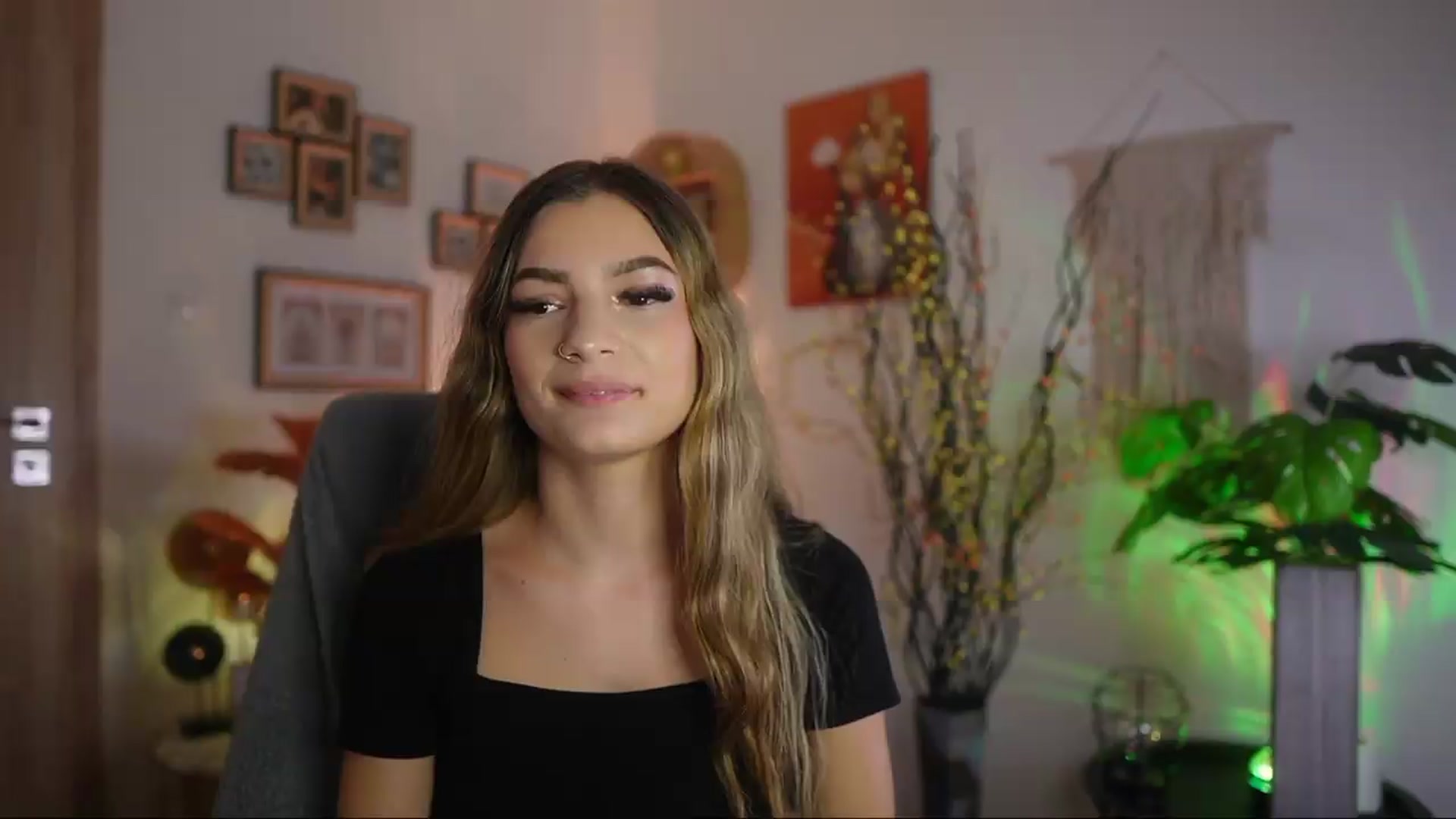 Gallery image thumbnail from Anna_Brie's myfreecams stream on, 09/24/2026, 18:08 image 6 of 20