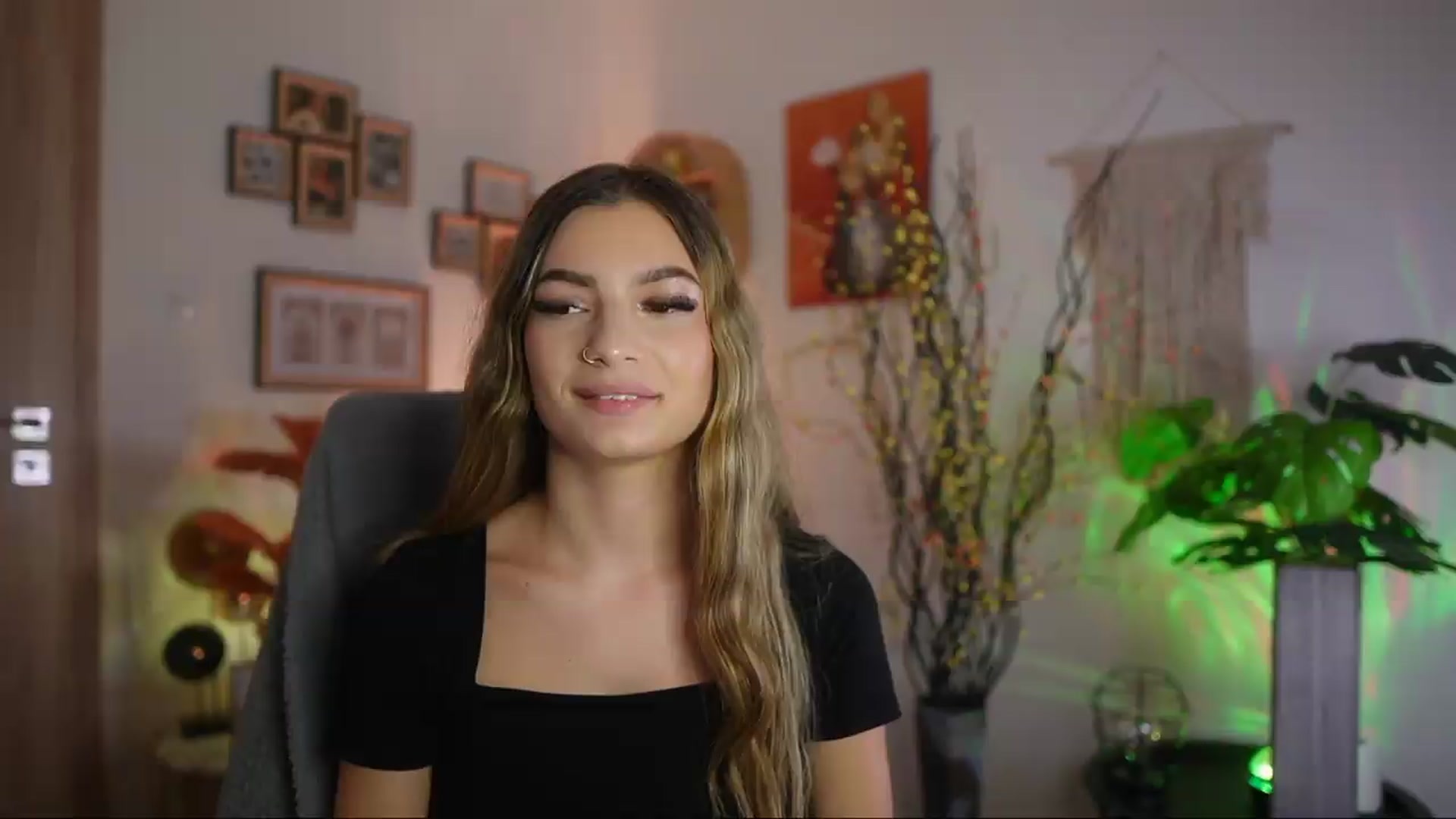 Gallery image thumbnail from Anna_Brie's myfreecams stream on, 09/24/2026, 18:08 image 7 of 20