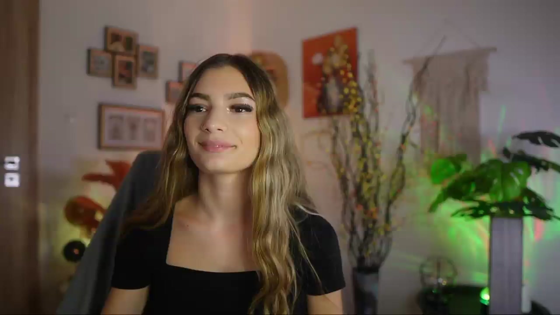 Gallery image thumbnail from Anna_Brie's myfreecams stream on, 09/24/2026, 18:08 image 2 of 20