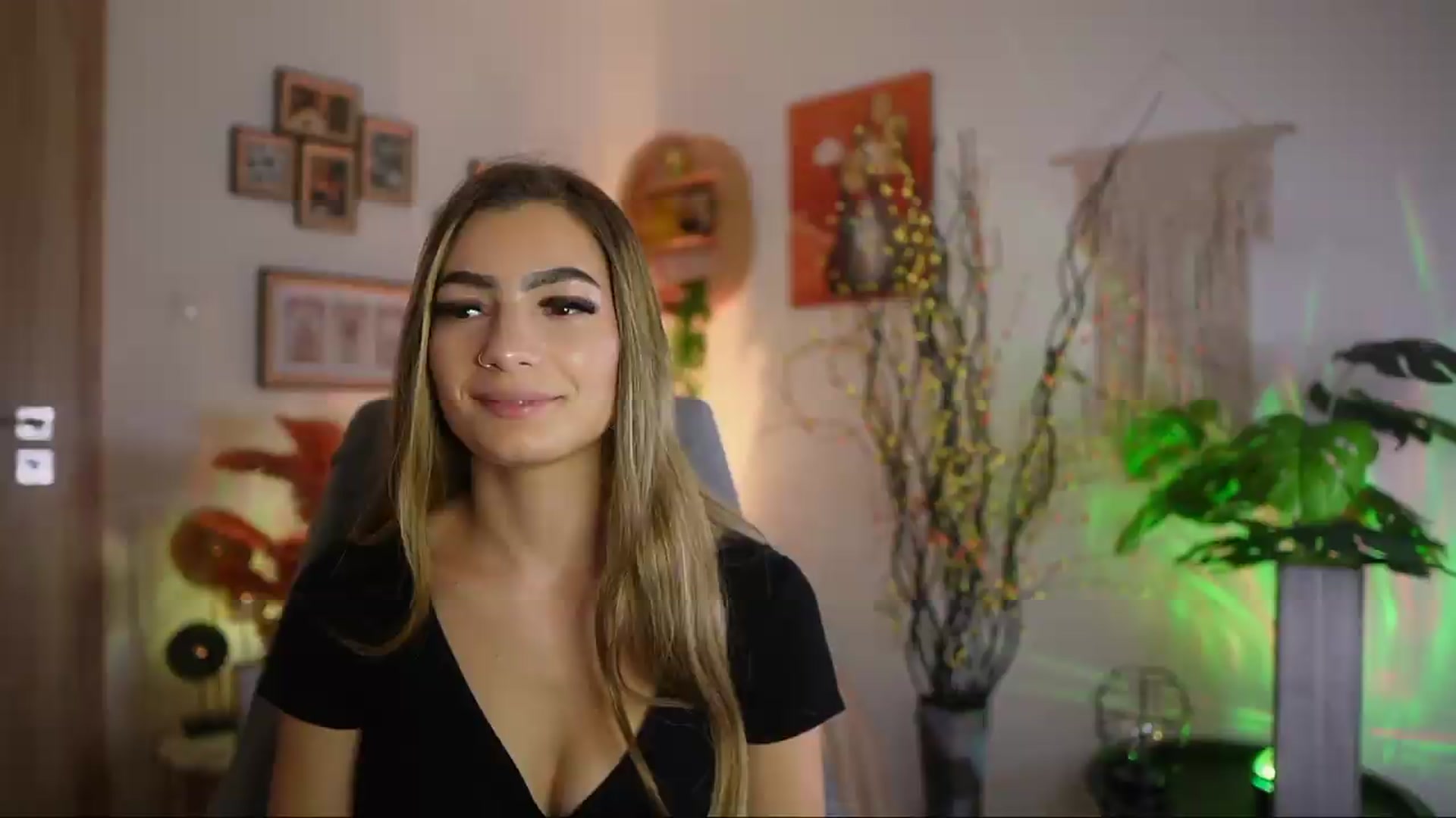 Gallery image thumbnail from Anna_Brie's myfreecams stream on, 09/26/2026, 15:03 image 10 of 20