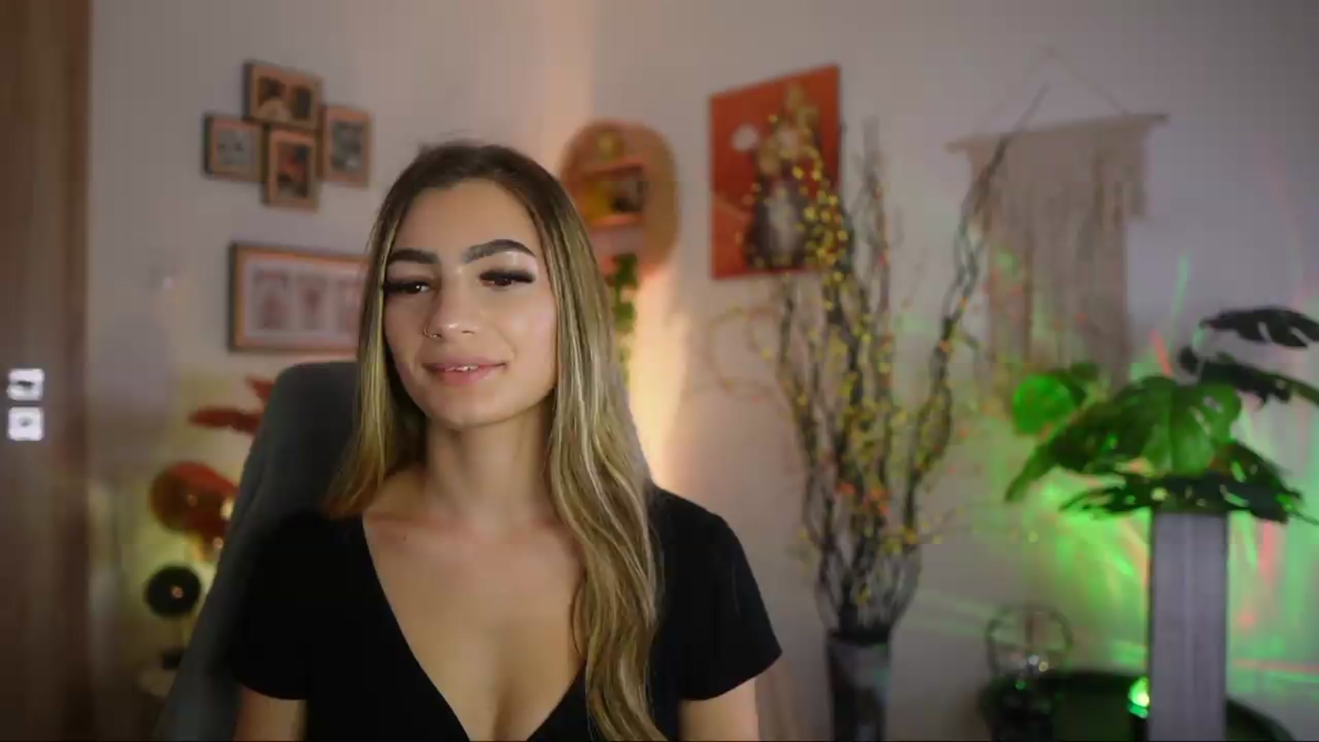 Gallery image thumbnail from Anna_Brie's myfreecams stream on, 09/26/2026, 17:47 image 11 of 20