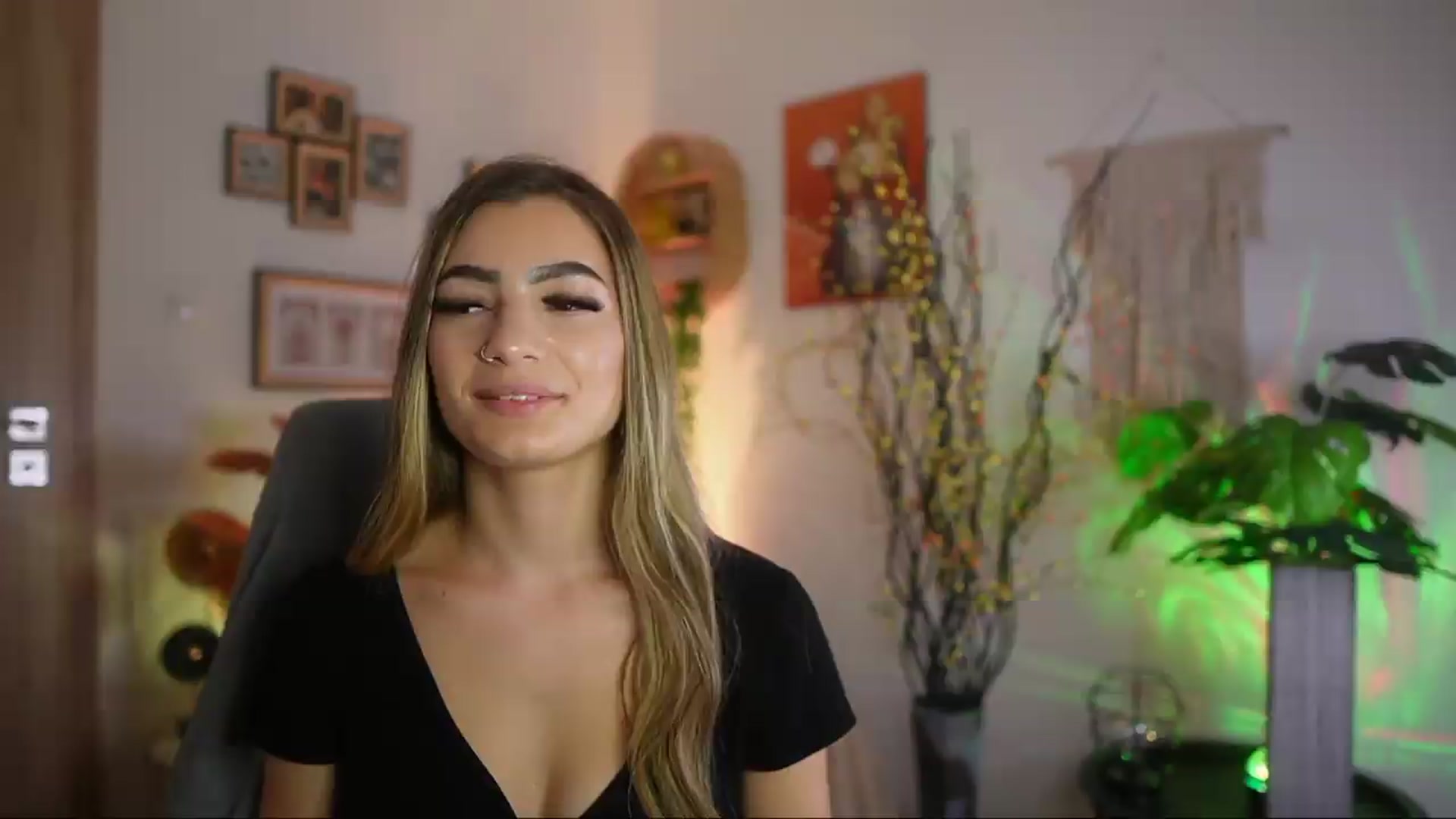Gallery image thumbnail from Anna_Brie's myfreecams stream on, 09/26/2026, 17:47 image 12 of 20