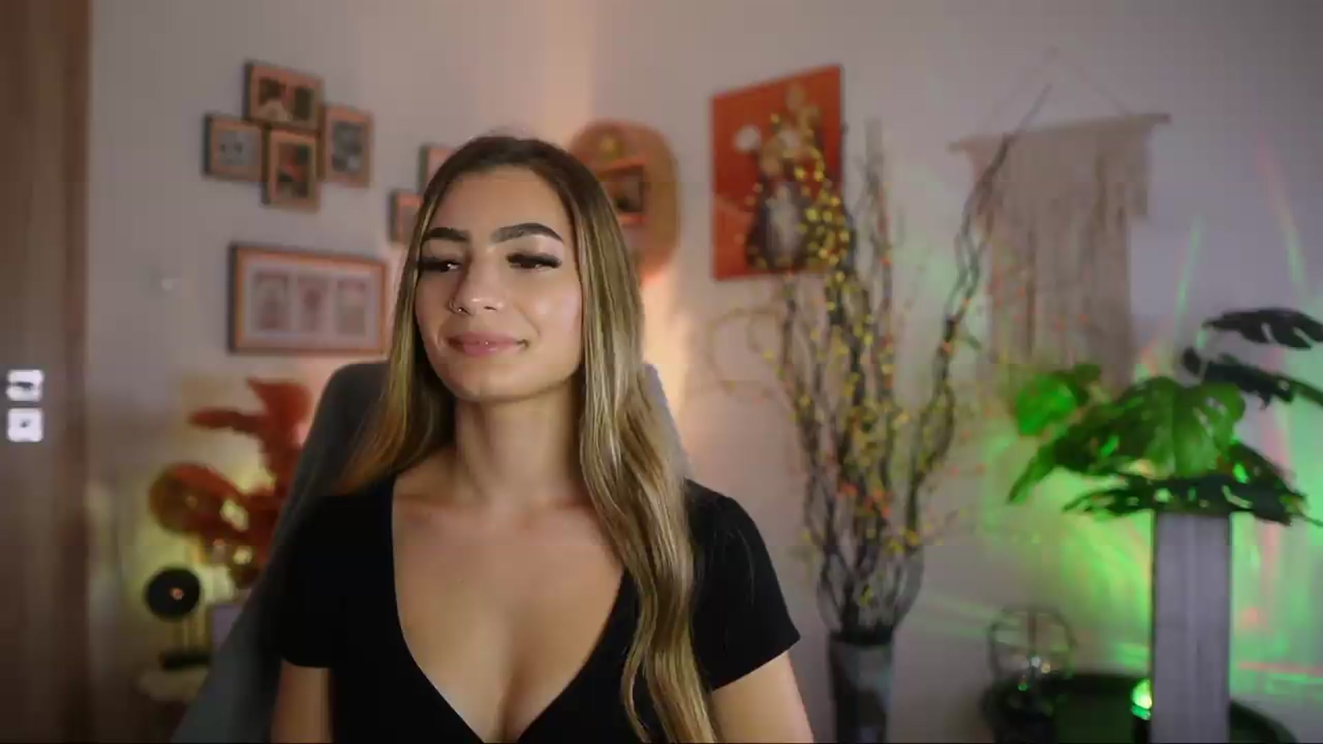 Gallery image thumbnail from Anna_Brie's myfreecams stream on, 09/26/2026, 17:47 image 3 of 20