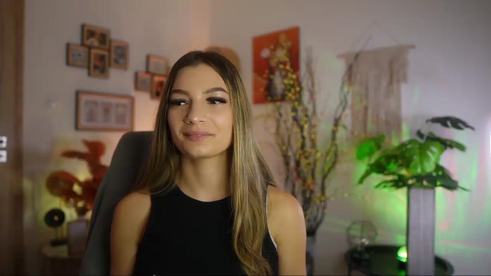 Gallery image thumbnail from Anna_Brie's myfreecams stream on, 09/27/2026, 14:19 image 8 of 20