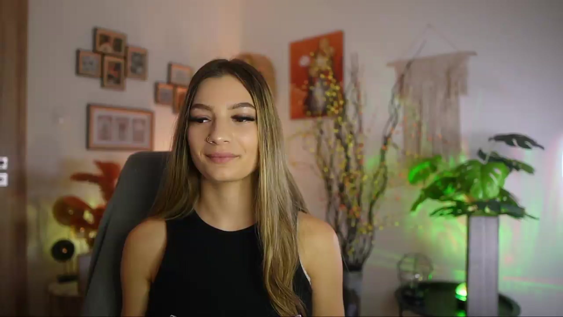 Gallery image thumbnail from Anna_Brie's myfreecams stream on, 09/27/2026, 14:19 image 2 of 20