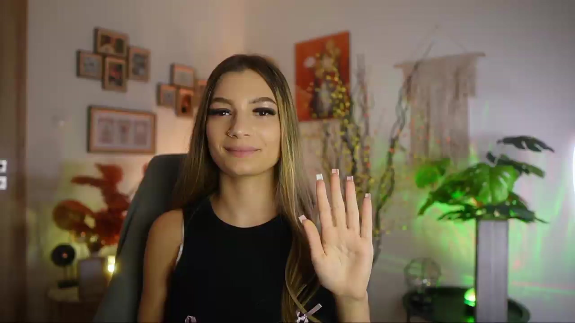 Gallery image thumbnail from Anna_Brie's myfreecams stream on, 09/27/2026, 15:34 image 16 of 20