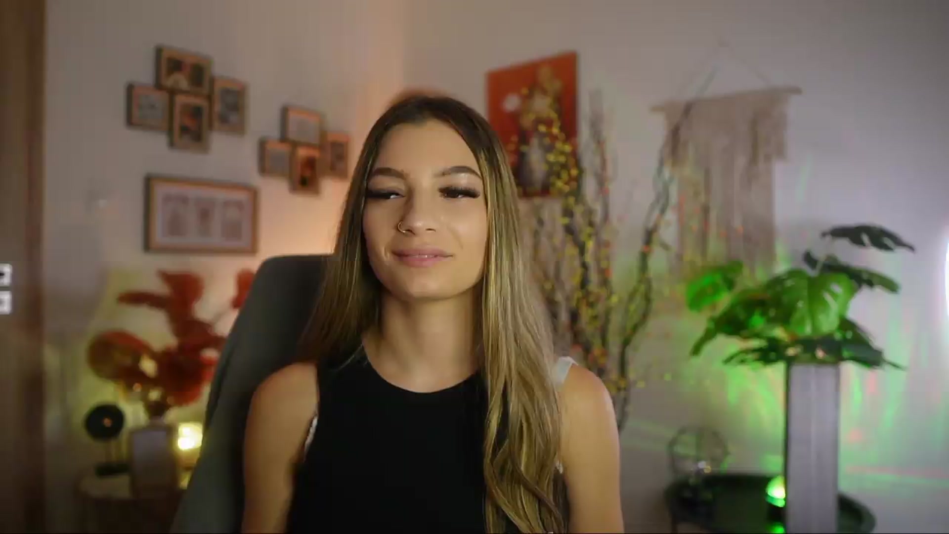 Gallery image thumbnail from Anna_Brie's myfreecams stream on, 09/27/2026, 15:34 image 8 of 20