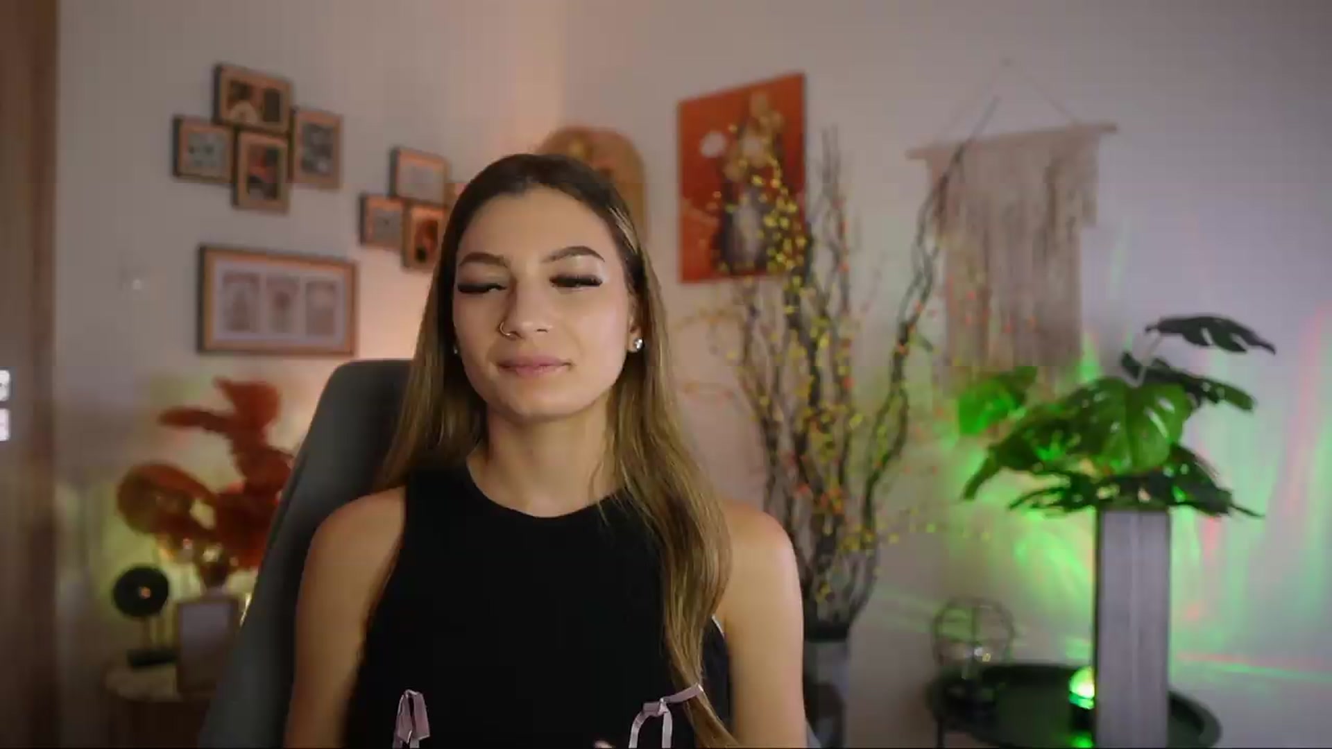 Gallery image thumbnail from Anna_Brie's myfreecams stream on, 09/27/2026, 17:41 image 1 of 20