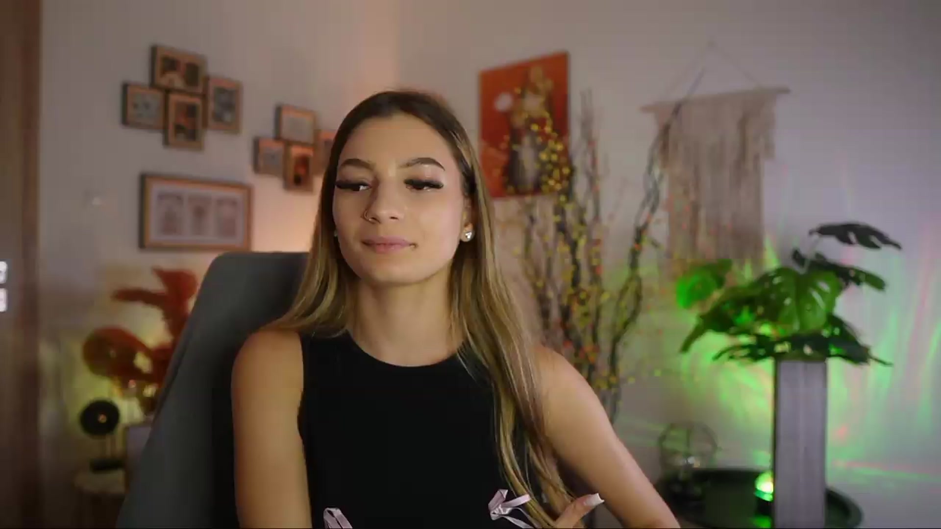 Gallery image thumbnail from Anna_Brie's myfreecams stream on, 09/27/2026, 17:41 image 10 of 20