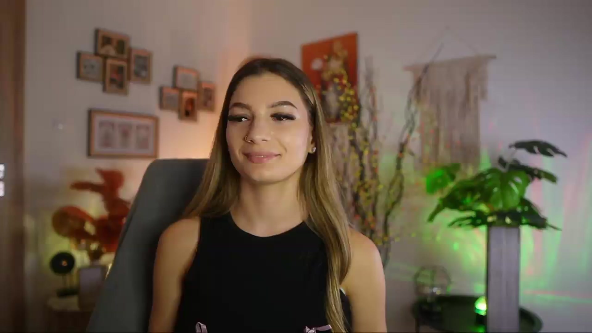 Gallery image thumbnail from Anna_Brie's myfreecams stream on, 09/27/2026, 17:41 image 13 of 20
