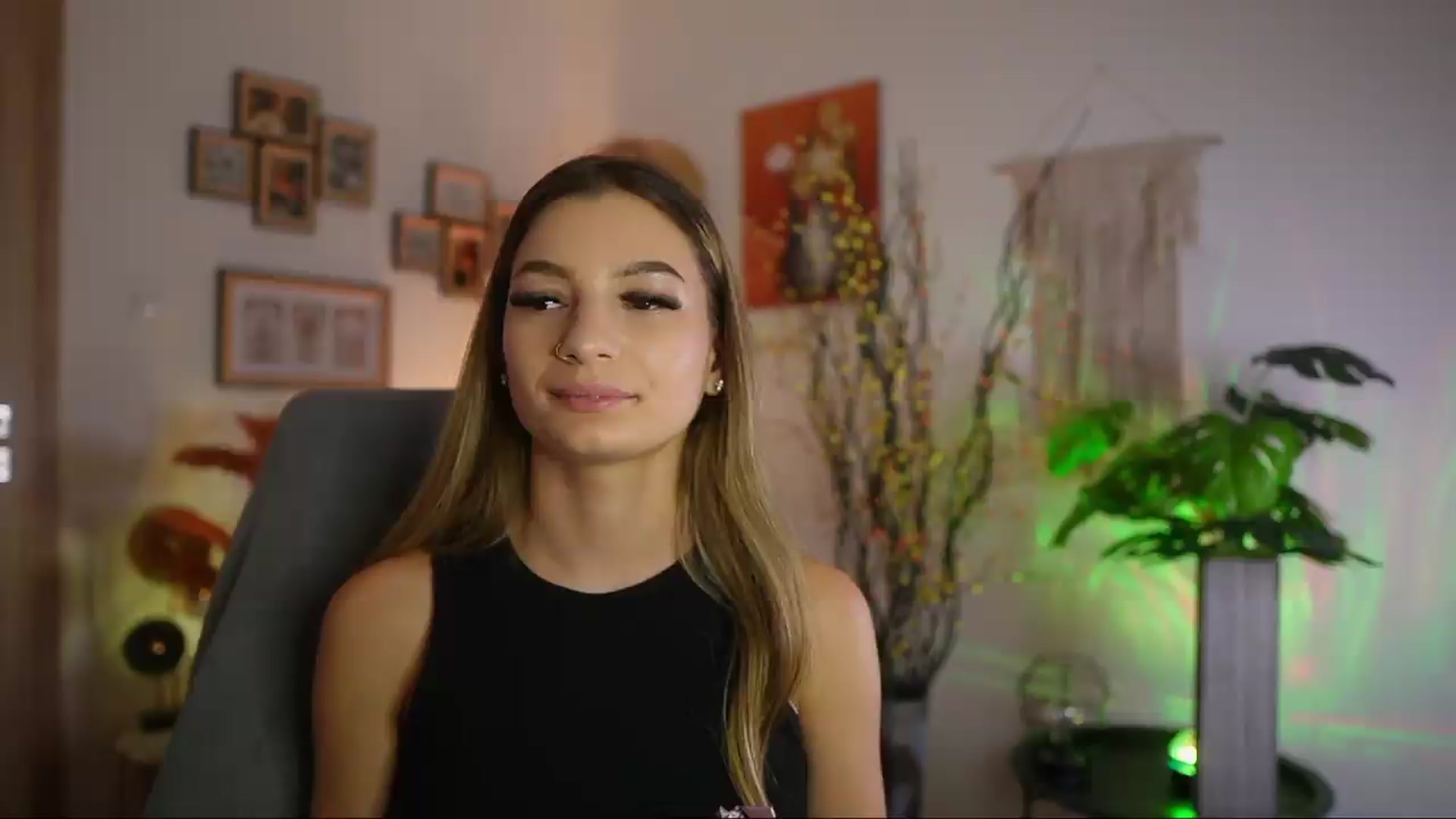 Gallery image thumbnail from Anna_Brie's myfreecams stream on, 09/27/2026, 17:41 image 18 of 20