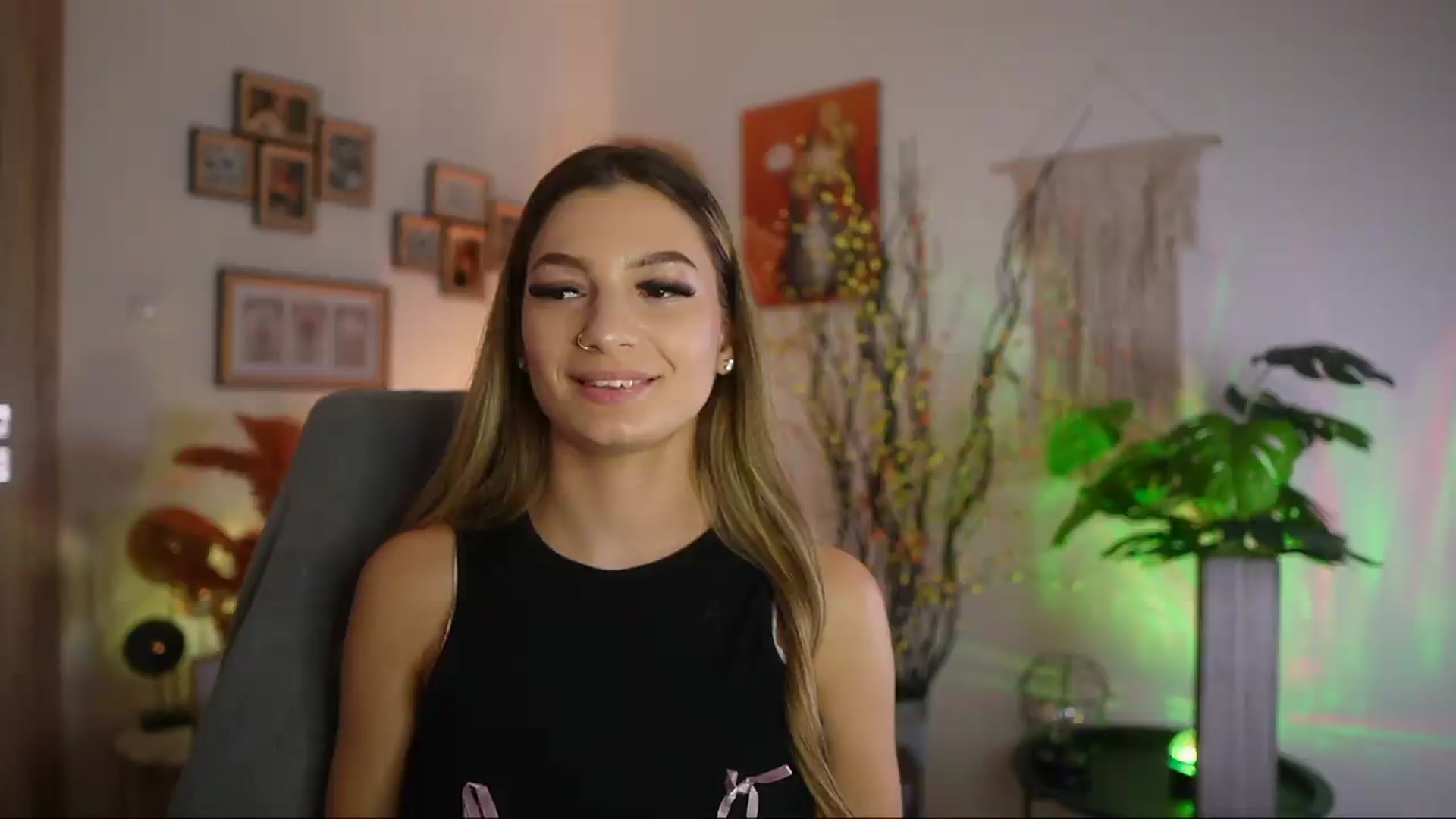 Gallery image thumbnail from Anna_Brie's myfreecams stream on, 09/27/2026, 17:41 image 11 of 20