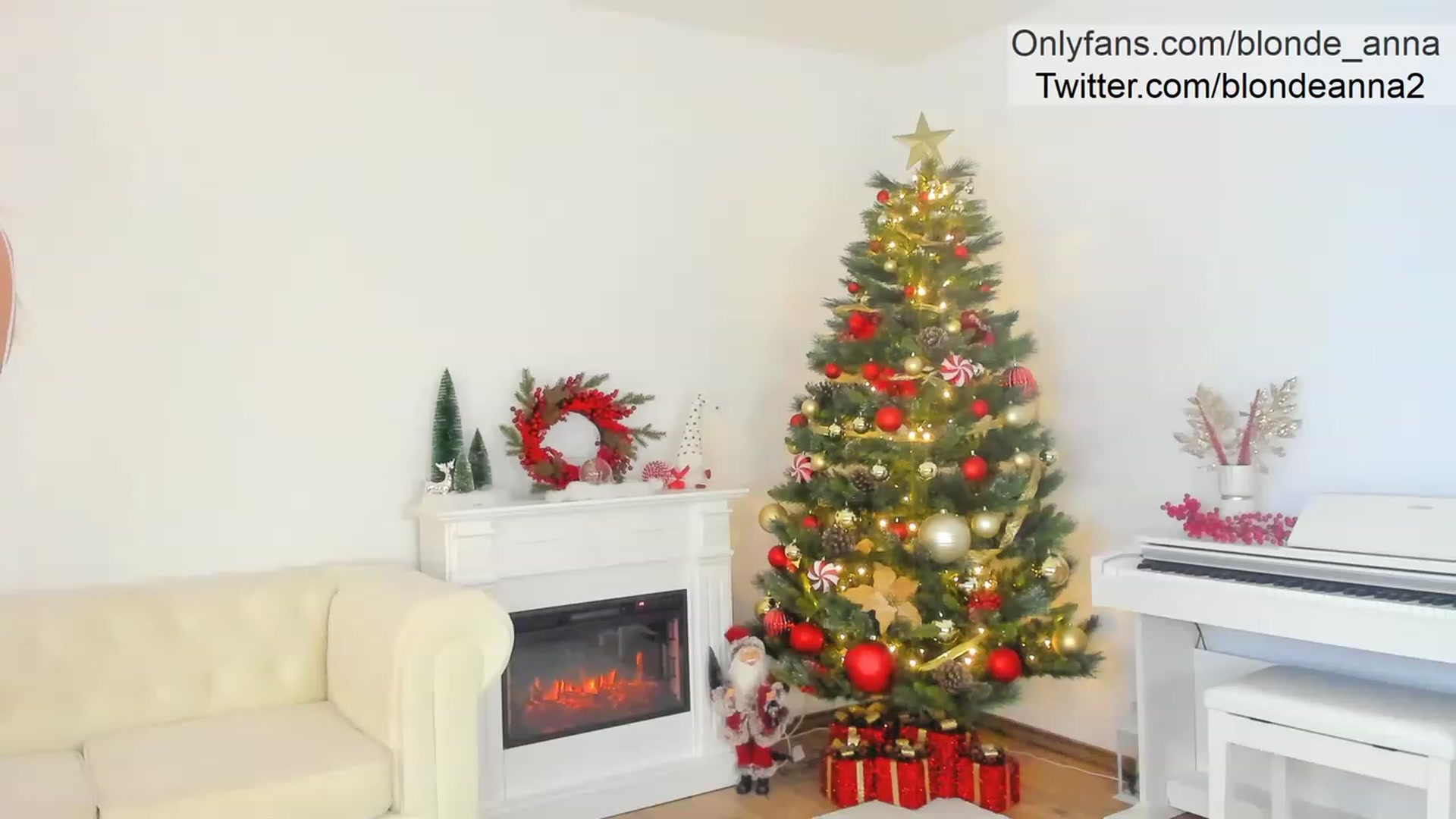 Gallery image thumbnail from Anna_Brown's myfreecams stream on, 12/20/2022, 21:54 image 14 of 20
