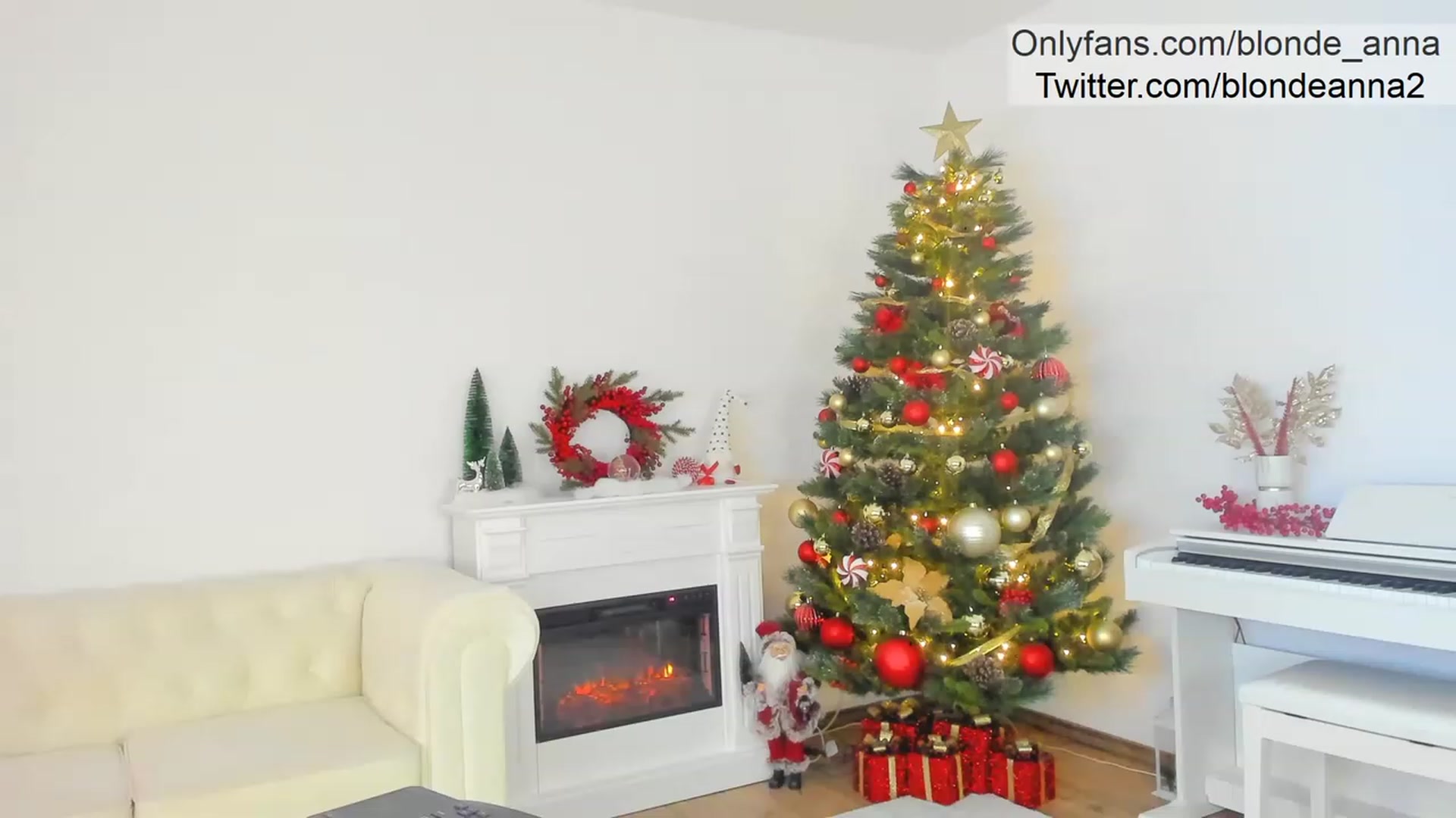 Gallery image thumbnail from Anna_Brown's myfreecams stream on, 12/20/2022, 21:54 image 16 of 20