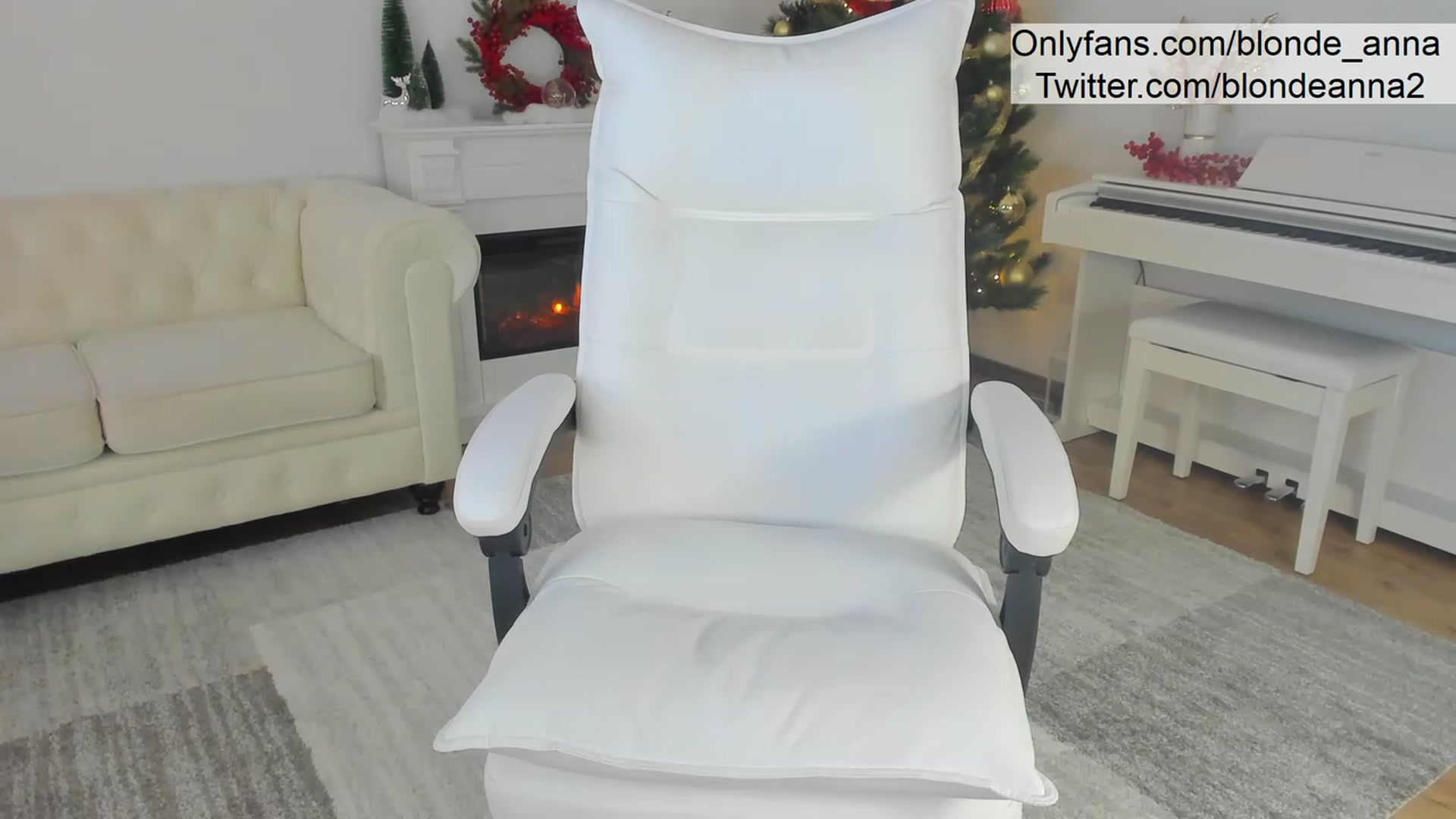 Gallery image thumbnail from Anna_Brown's myfreecams stream on, 12/23/2022, 06:48 image 20 of 20
