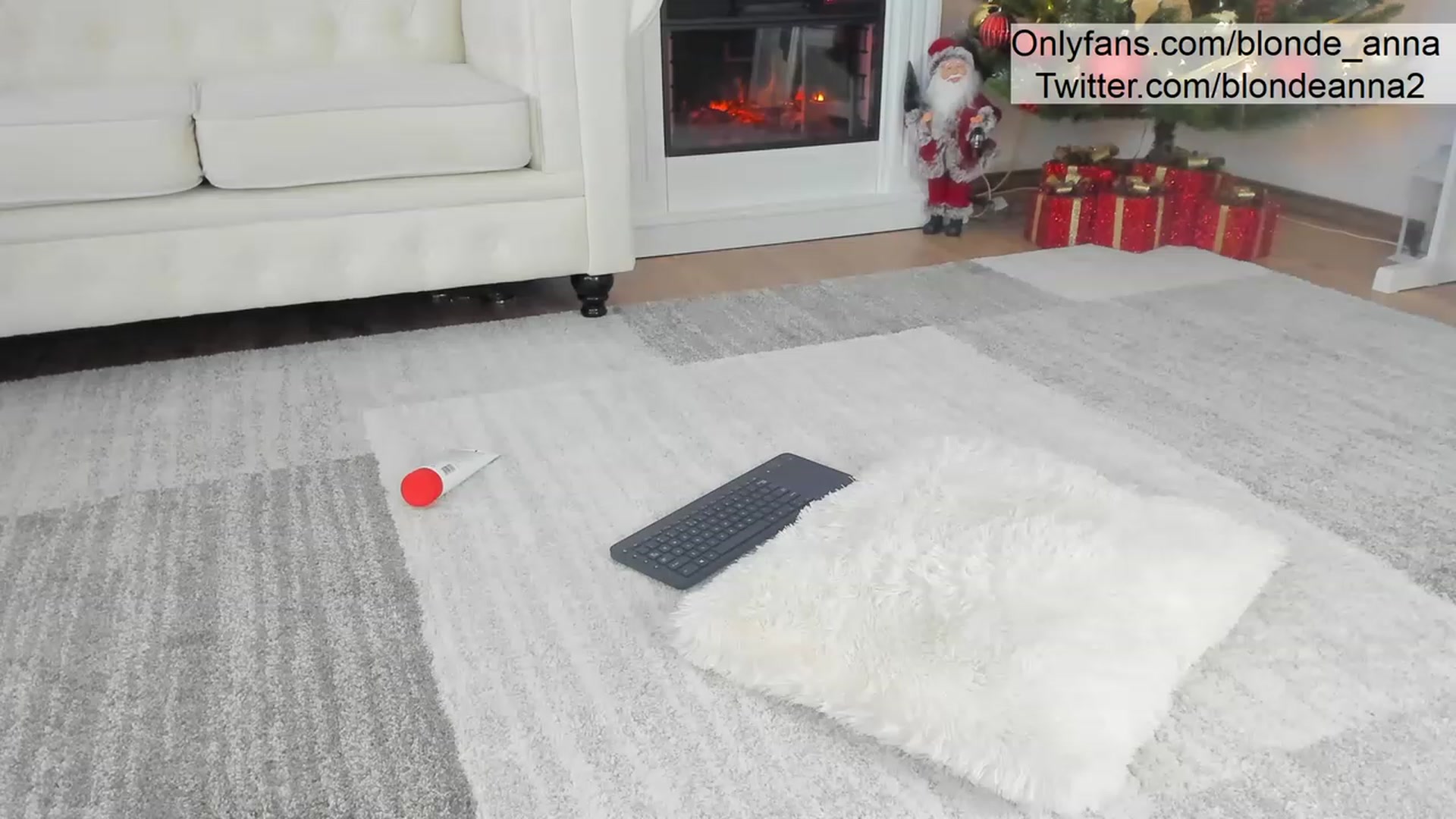Gallery image thumbnail from Anna_Brown's myfreecams stream on, 12/23/2022, 08:17 image 6 of 20