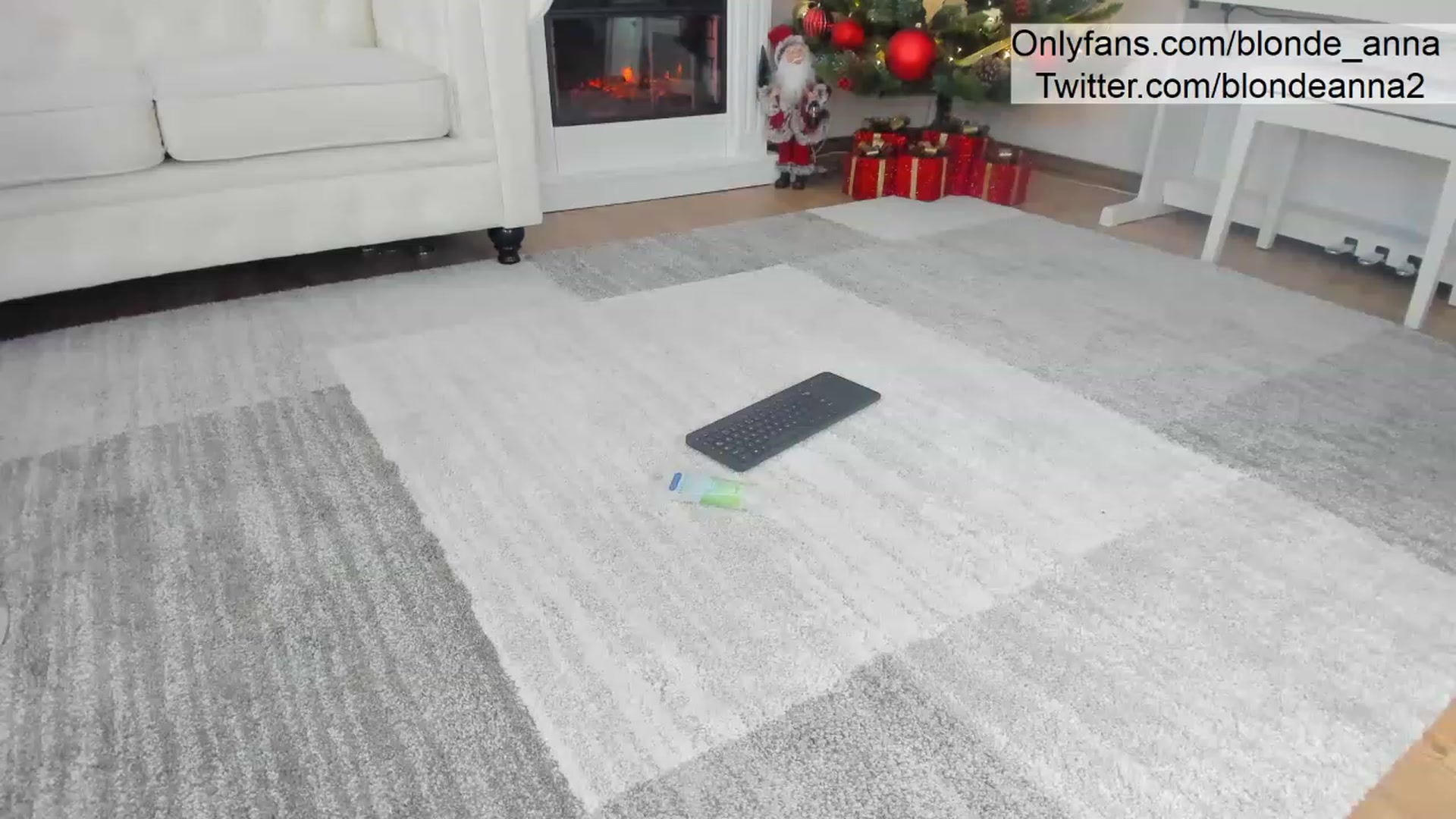 Gallery image thumbnail from Anna_Brown's myfreecams stream on, 12/25/2022, 04:37 image 11 of 20