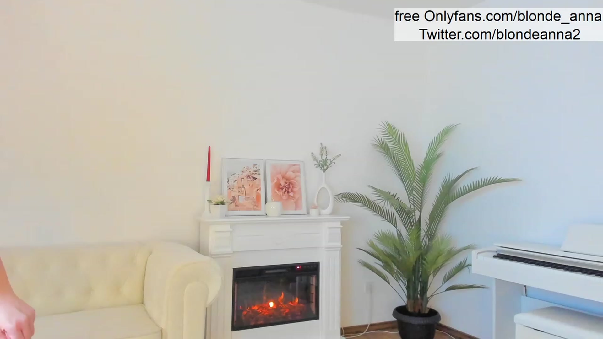 Gallery image thumbnail from Anna_Brown's myfreecams stream on, 01/08/2023, 02:20 image 4 of 20