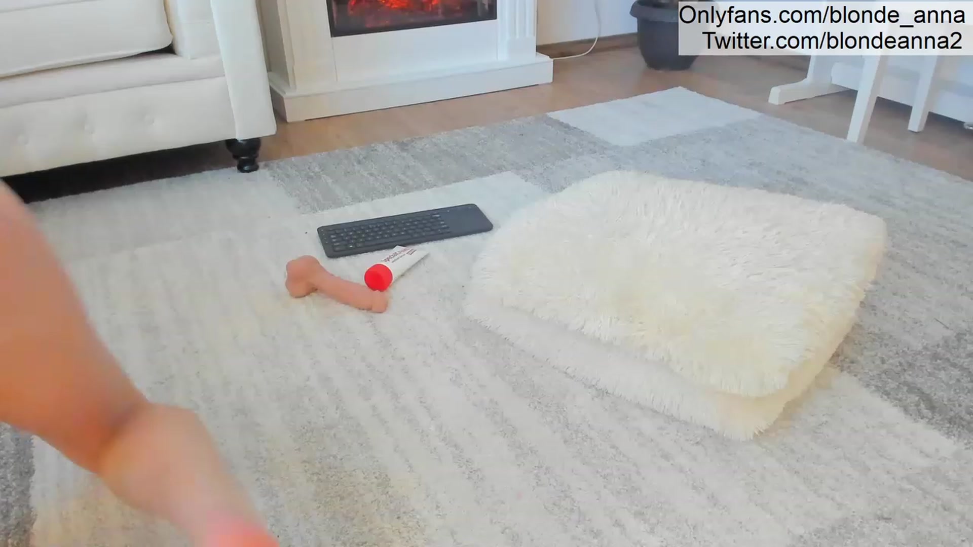 Gallery image thumbnail from Anna_Brown's myfreecams stream on, 01/13/2023, 03:06 image 9 of 20