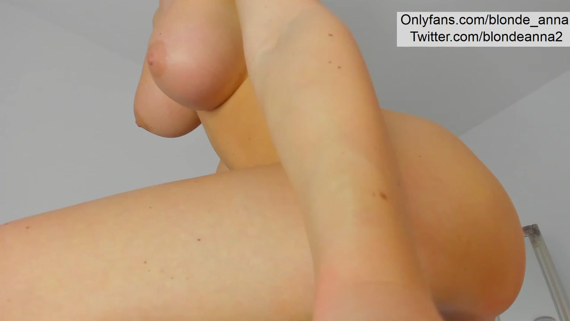 Gallery image thumbnail from Anna_Brown's myfreecams stream on, 02/05/2023, 01:05 image 18 of 20
