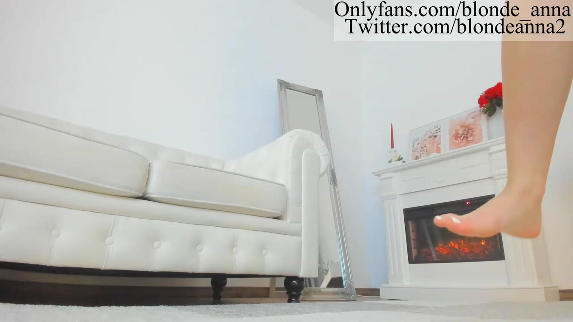 Gallery image thumbnail from Anna_Brown's myfreecams stream on, 03/10/2023, 03:27 image 12 of 20