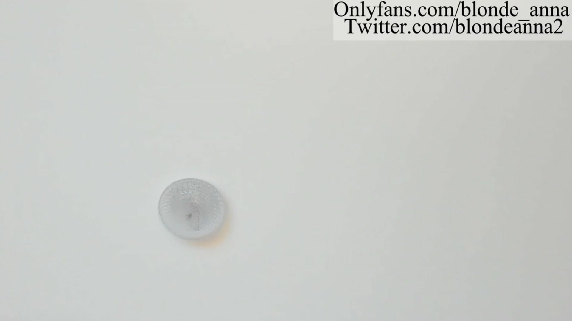 Gallery image thumbnail from Anna_Brown's myfreecams stream on, 04/15/2023, 22:38 image 2 of 20