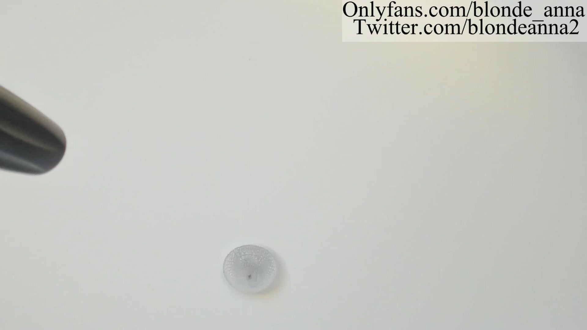 Gallery image thumbnail from Anna_Brown's myfreecams stream on, 05/15/2023, 01:58 image 9 of 20